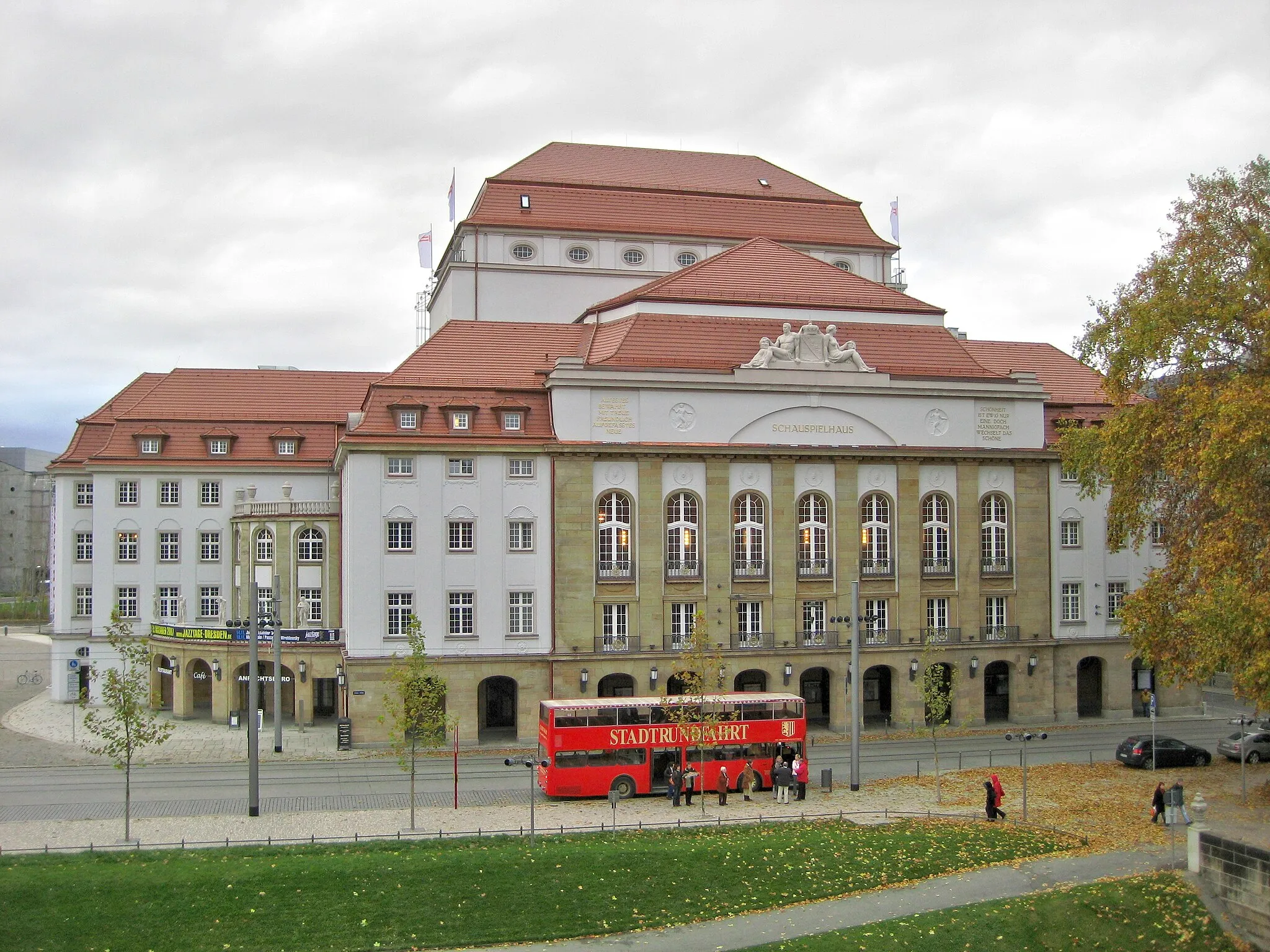 Photo showing: Schauspielhaus Dresden