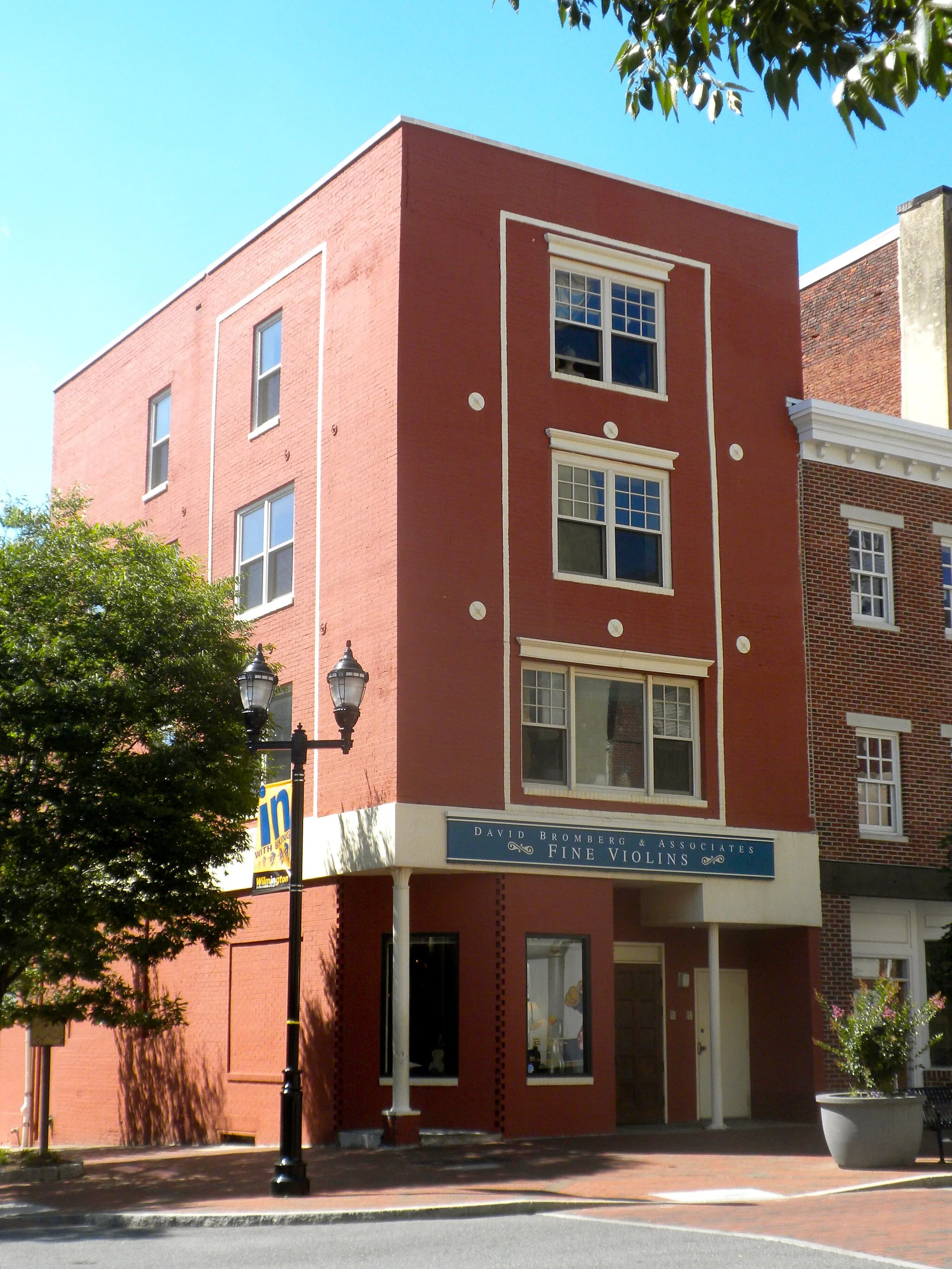 Photo showing: Store for David Bromberg and Associates Violins at 601 N. Market Street in Wilmington, Delaware.  Bromberg was a well known Folk/Rock/Country "star" in the 1970s-1990s, now collects, sells, repairs stringed instruments