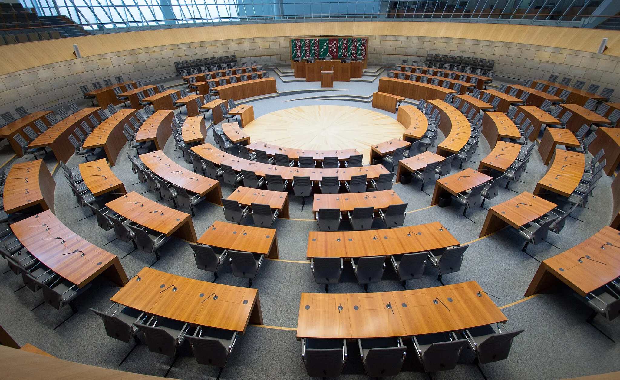 Photo showing: Plenarsaal im Landtag Nordrhein-Westfalen am 2.November 2017