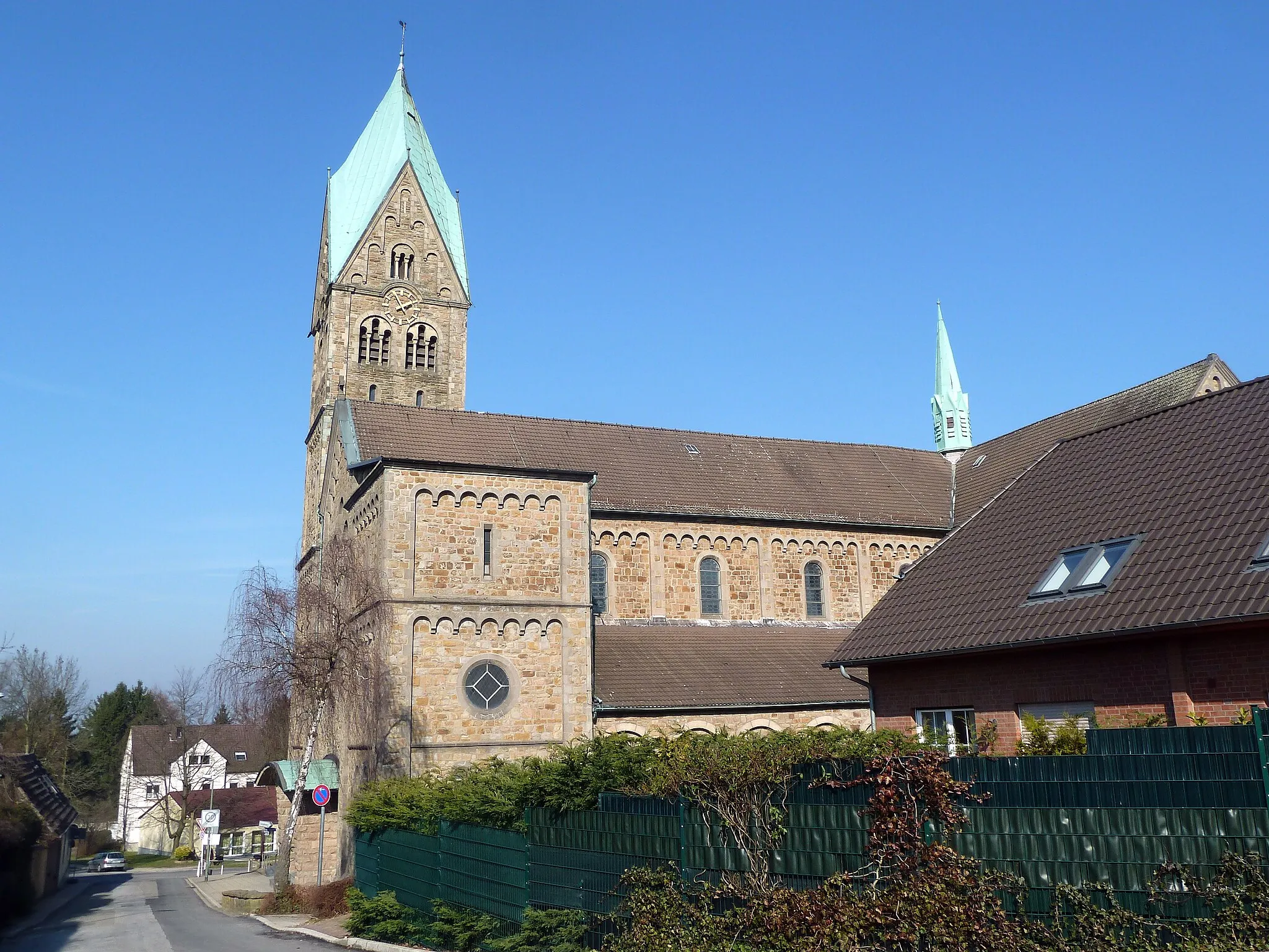 Photo showing: Kath.  Herz-Jesu-Kirche in Essen-Burgaltendorf