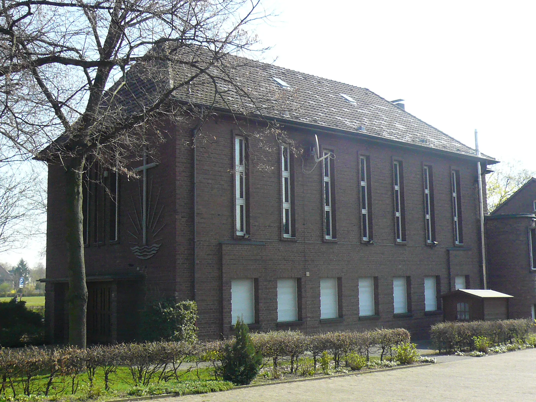Photo showing: neuapostolische Kirche Krefeld Stadtmitte, Hardenbergstraße
