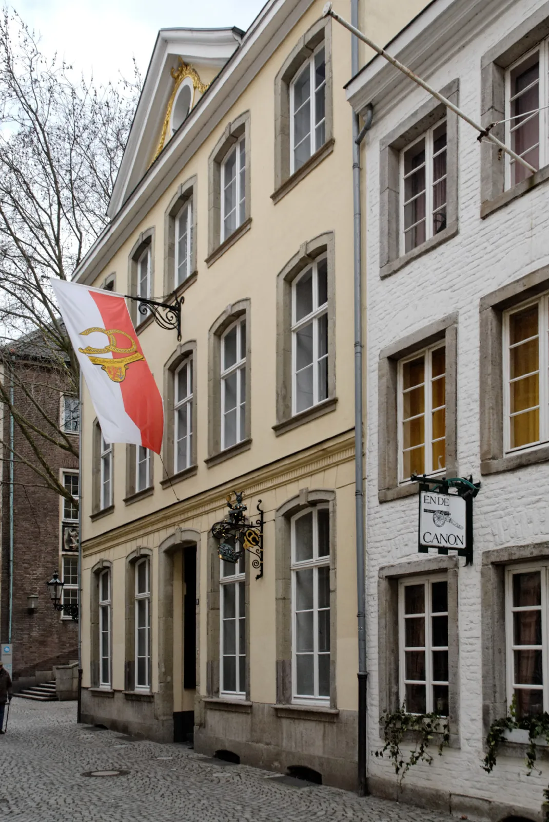 Photo showing: Haus des Karnevals, Zollstraße 9 in Düsseldorf-Altstadt, Germany