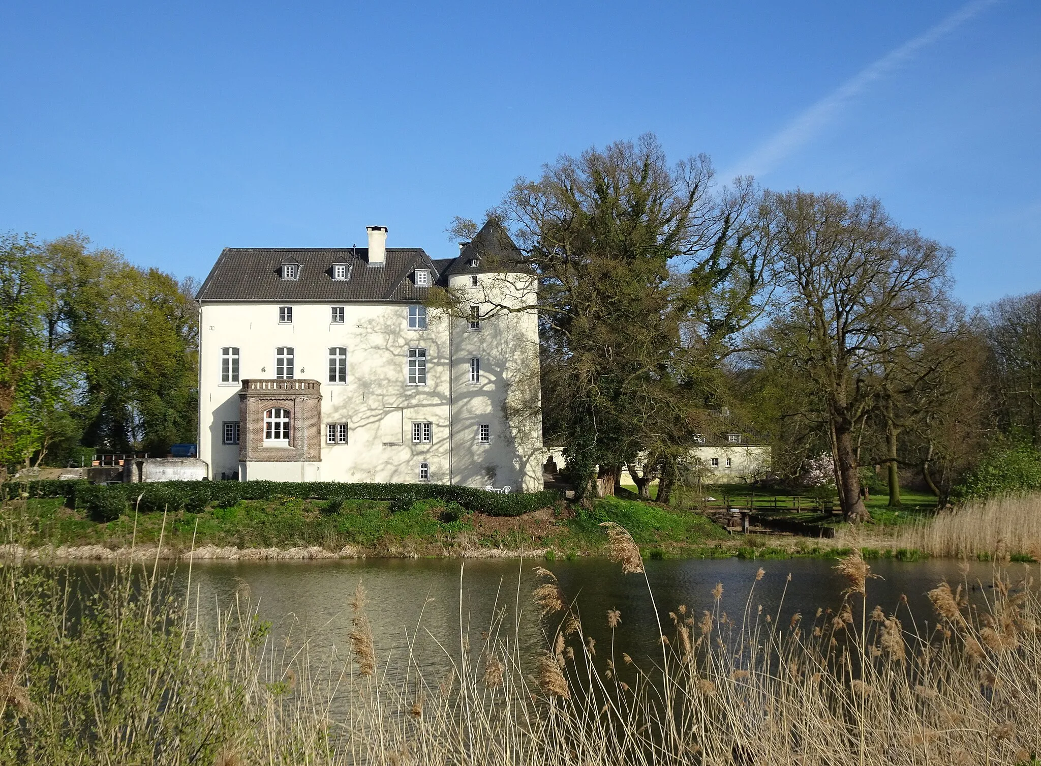 Photo showing: Kalkar-Appeldorn, Burg Boetzelaer, noord-westgevel aan de Botzelaersche Ley