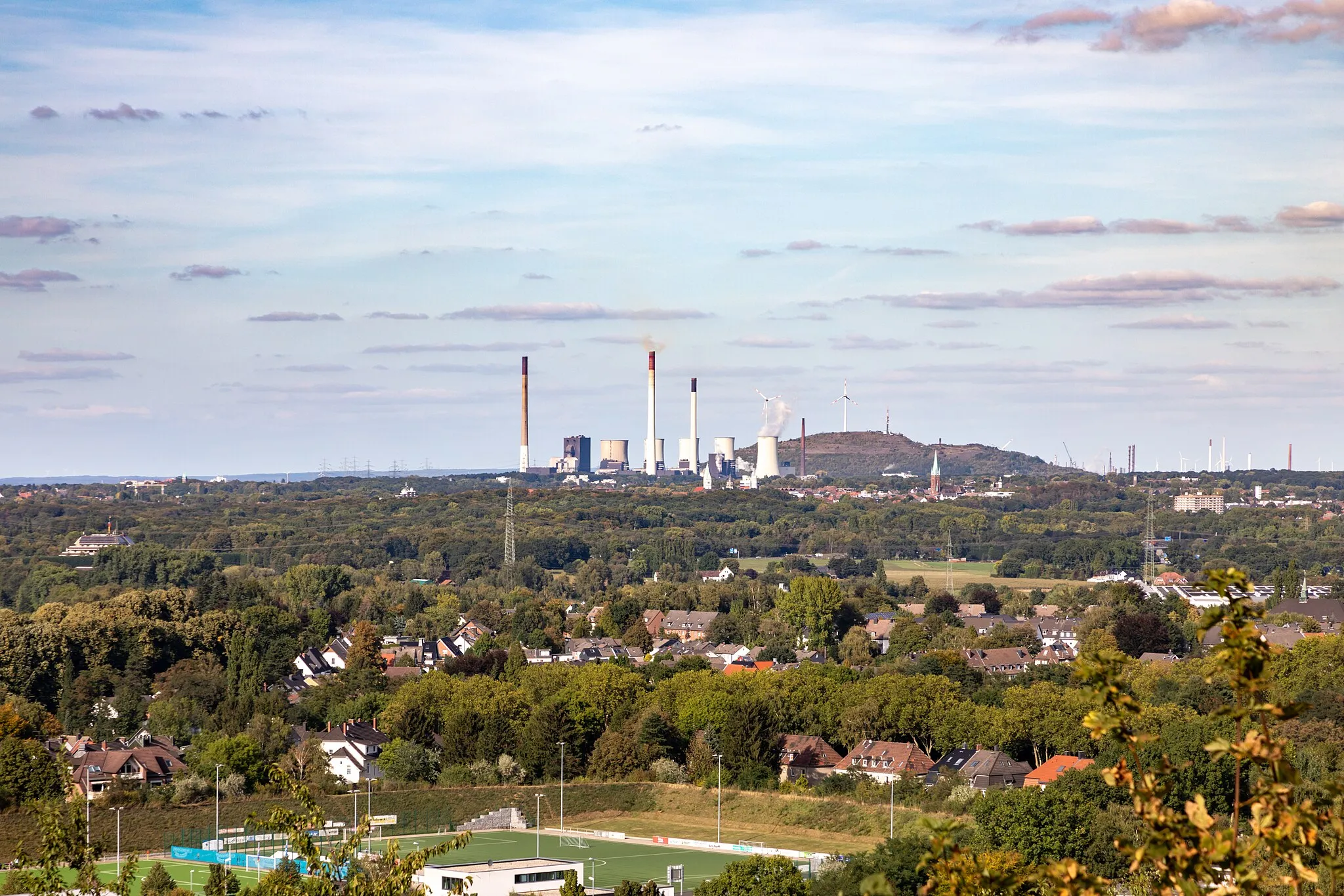 Photo showing: View from Tetraeder (Scholven power plant in Gelsenkirchen) in Bottrop, North Rhine-Westphalia, Germany