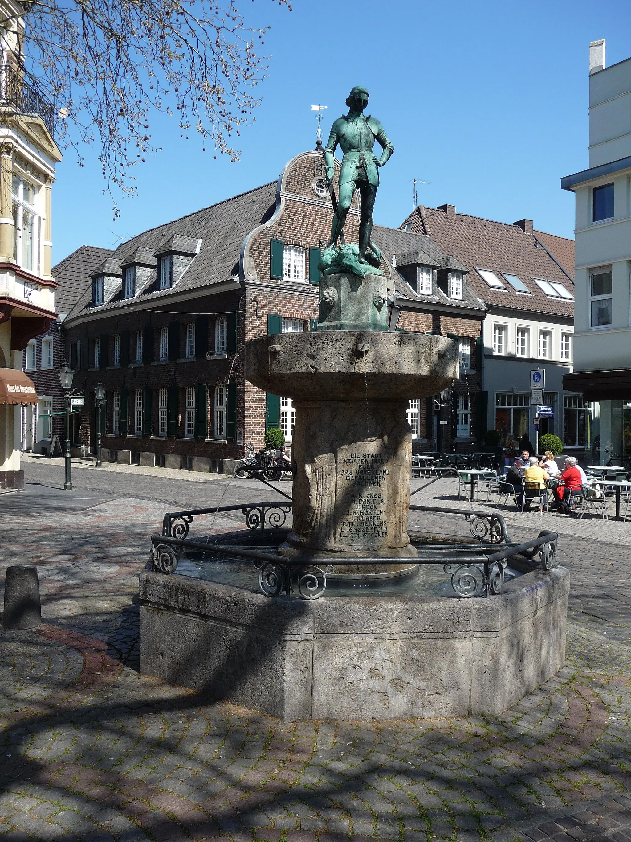 Photo showing: Kempen 2010-04-18 –   Brunnen am Buttermarkt