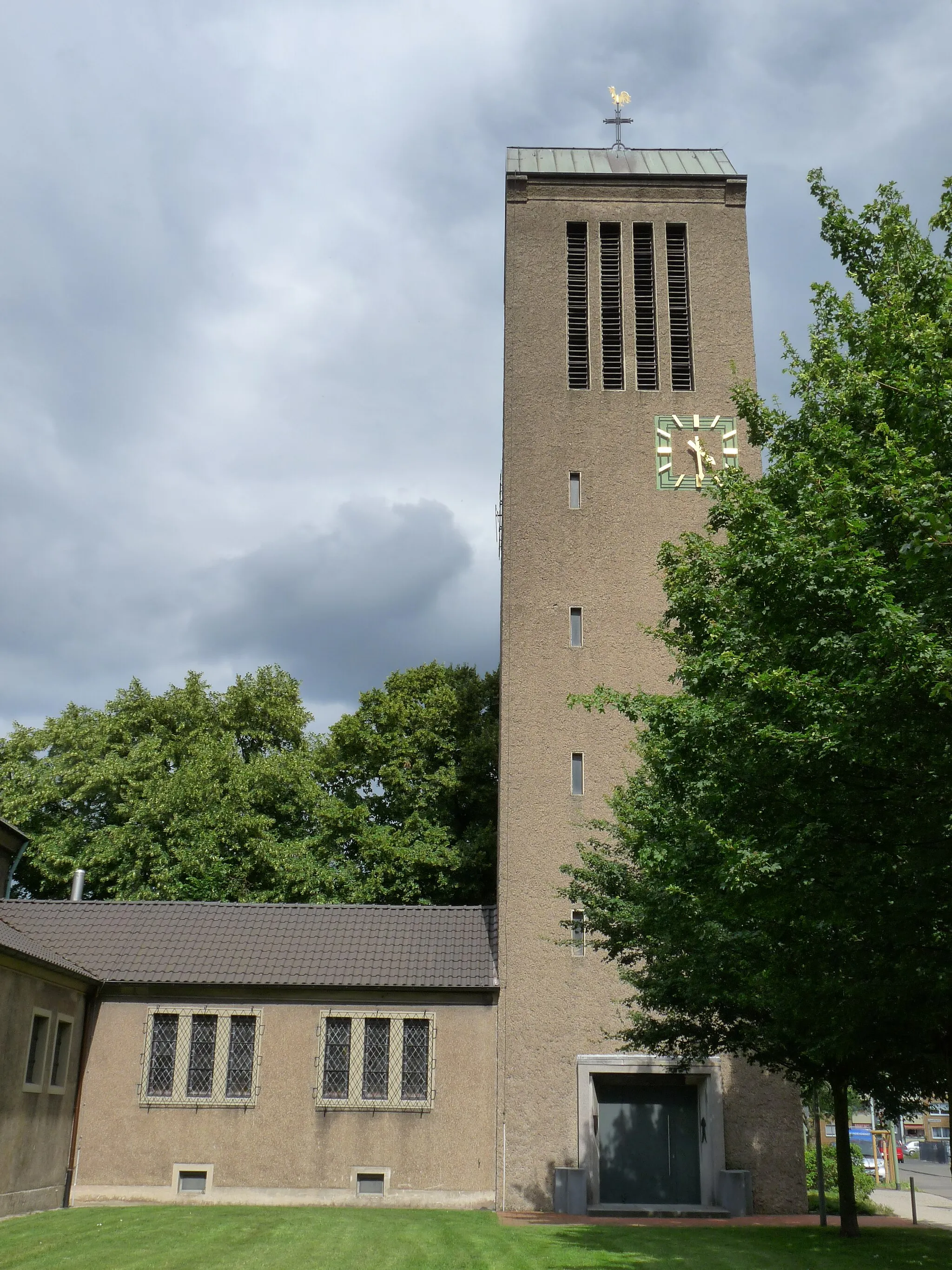 Photo showing: kath. Filialkirche St. Elisabeth in Duisburg-Vierlinden