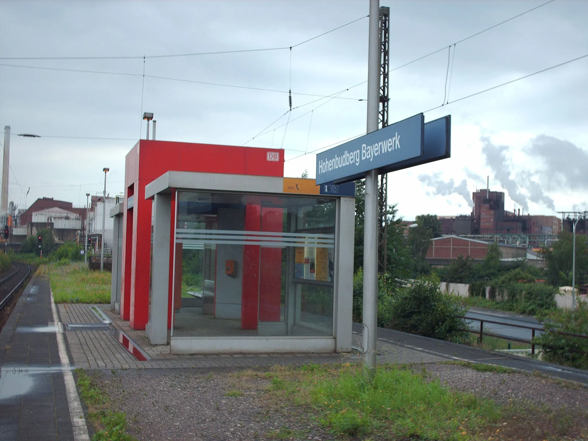 Photo showing: Hohenbudberg Bayerwerk station, Krefeld, Germany