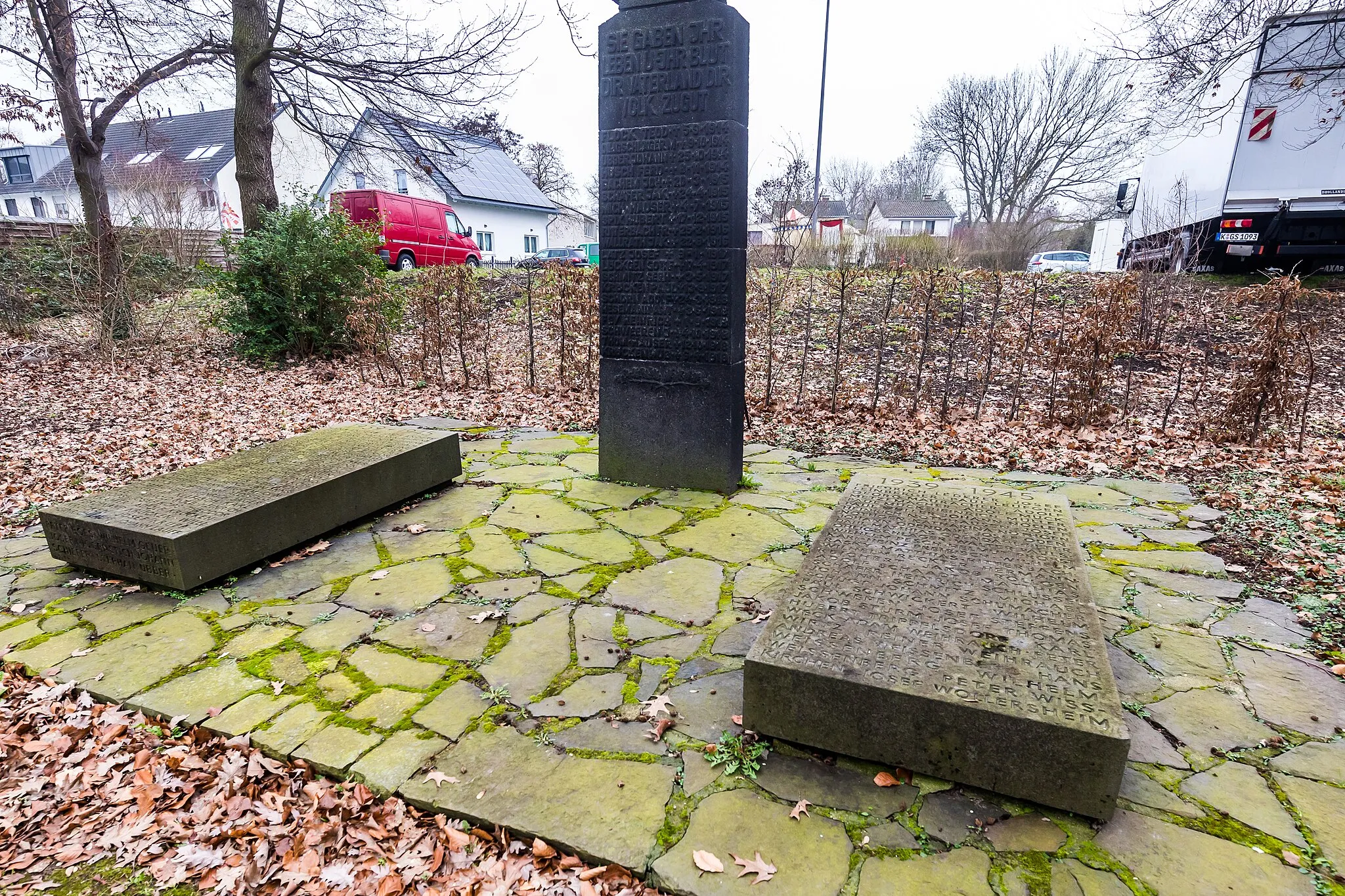 Photo showing: Kriegerdenkmal köln-Roggendorf/Thenhoven