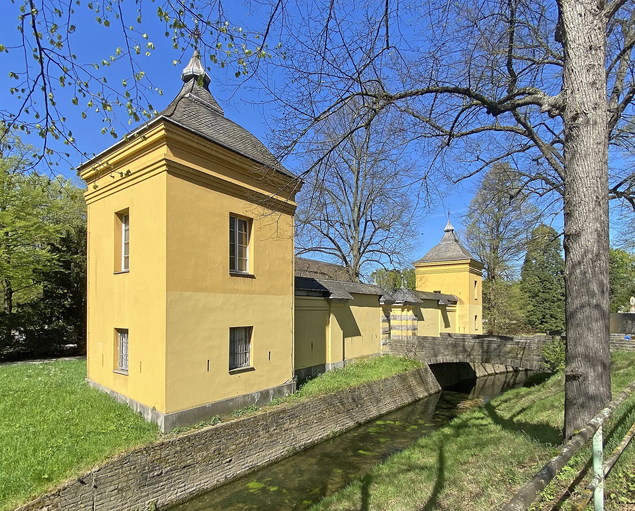 Photo showing: Schloss Benrath Torbau an der Orangerie (Düsseldorf)
