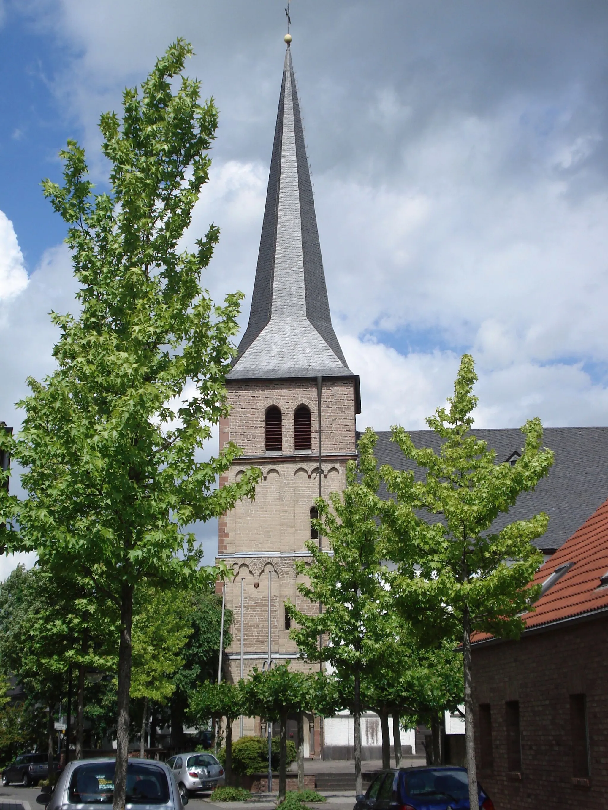 Photo showing: Kirche St.Mariä Geburt Elsdorf
