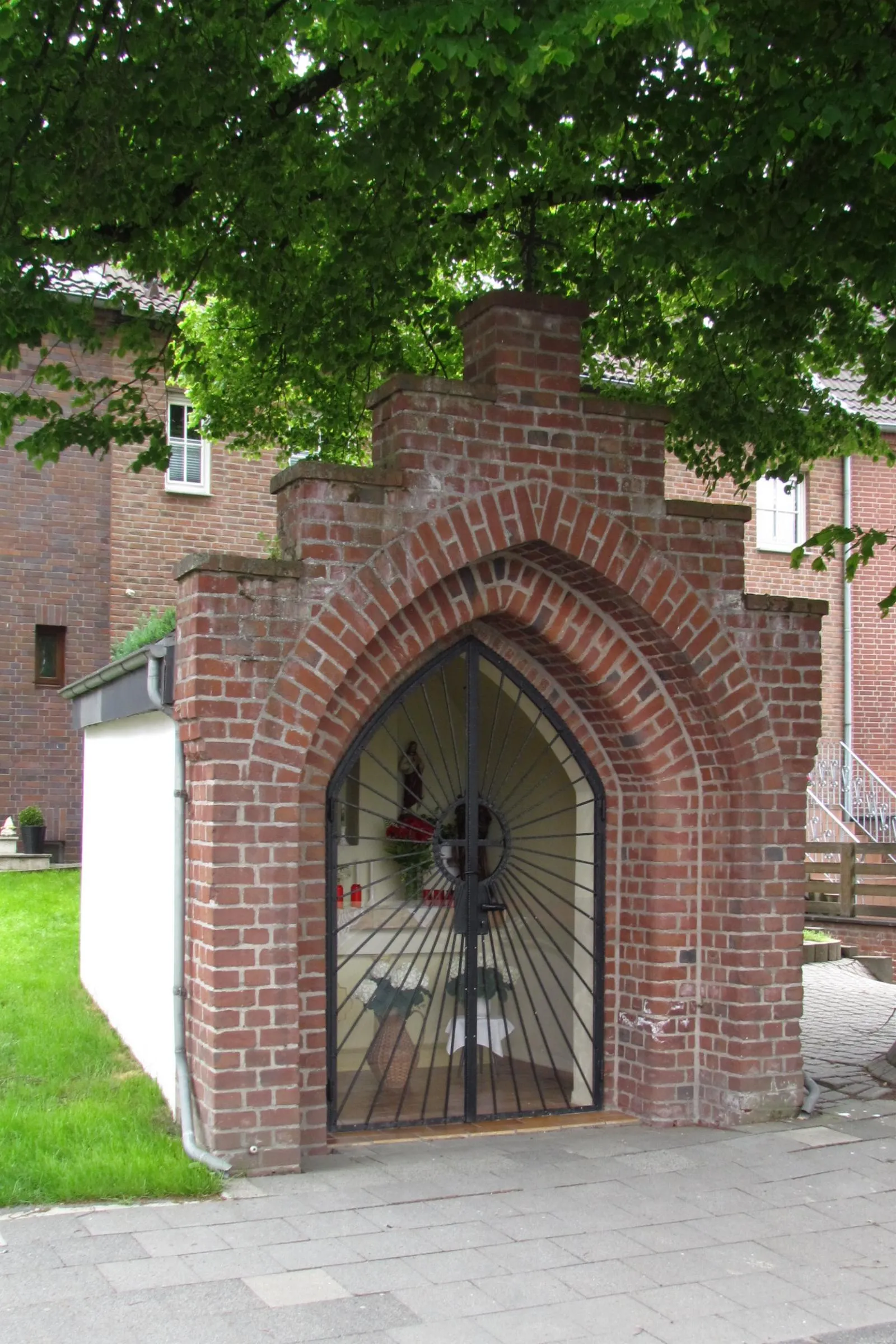 Photo showing: This is a photograph of an architectural monument. It is on the list of cultural monuments of Grevenbroich, no. 124.