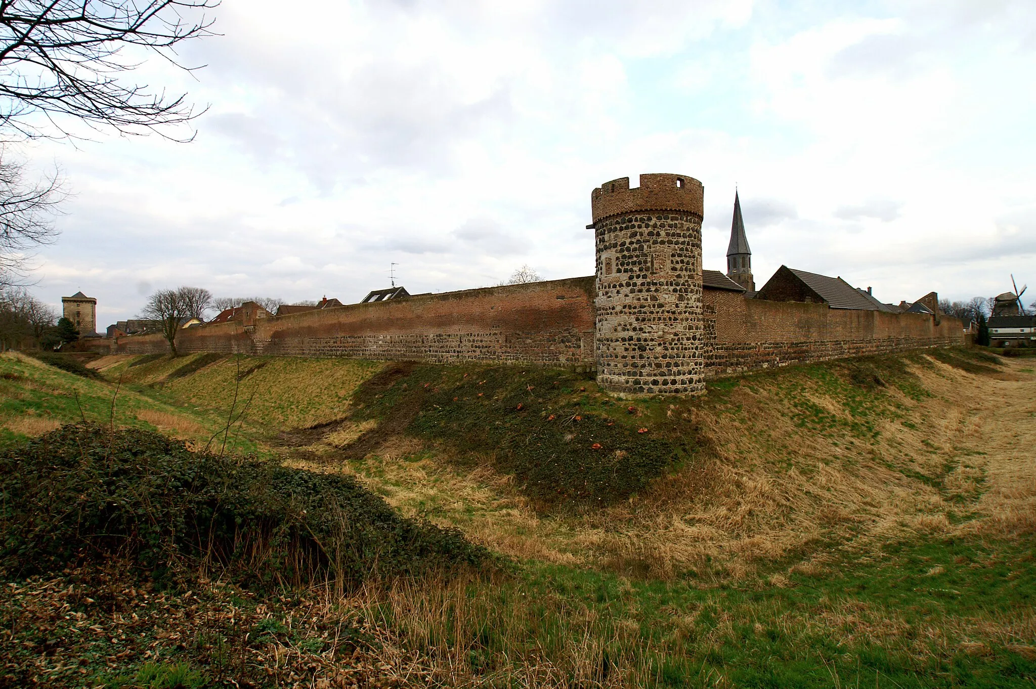 Photo showing: Stadtmauer der Feste Zons
