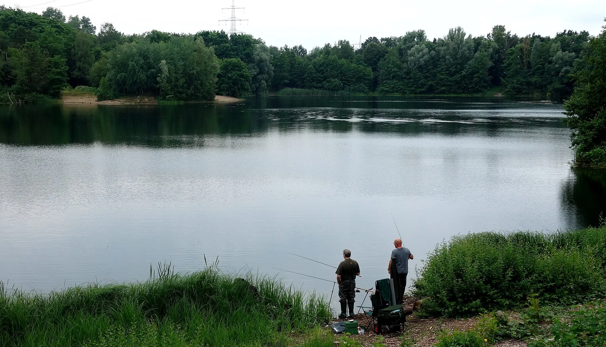 Photo showing: Großer Silbersee in Leverkusen-Küppersteg (Nordrhein-Westfalen): Angelplatz