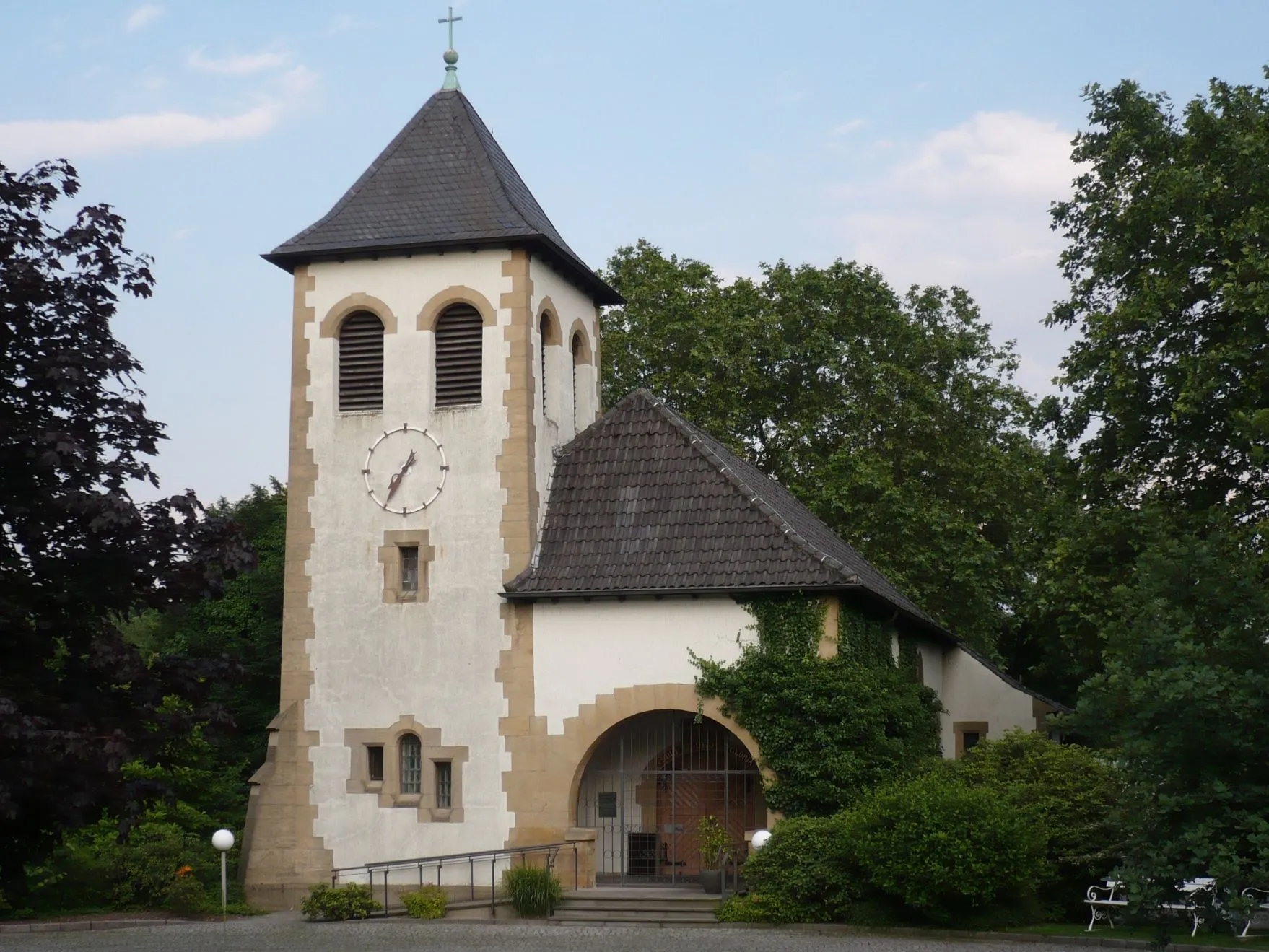 Photo showing: Kapelle des Altenhofes in Essen-Rüttenscheid, heute Krankenhauskapelle des Alfried-Krupp-Krankenhauses