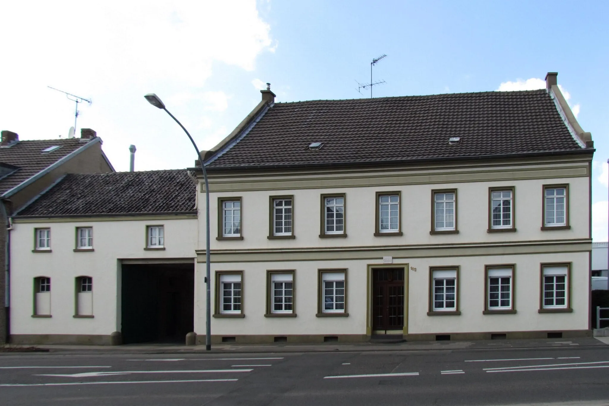 Photo showing: This is a photograph of an architectural monument. It is on the list of cultural monuments of Grevenbroich, no. 103.