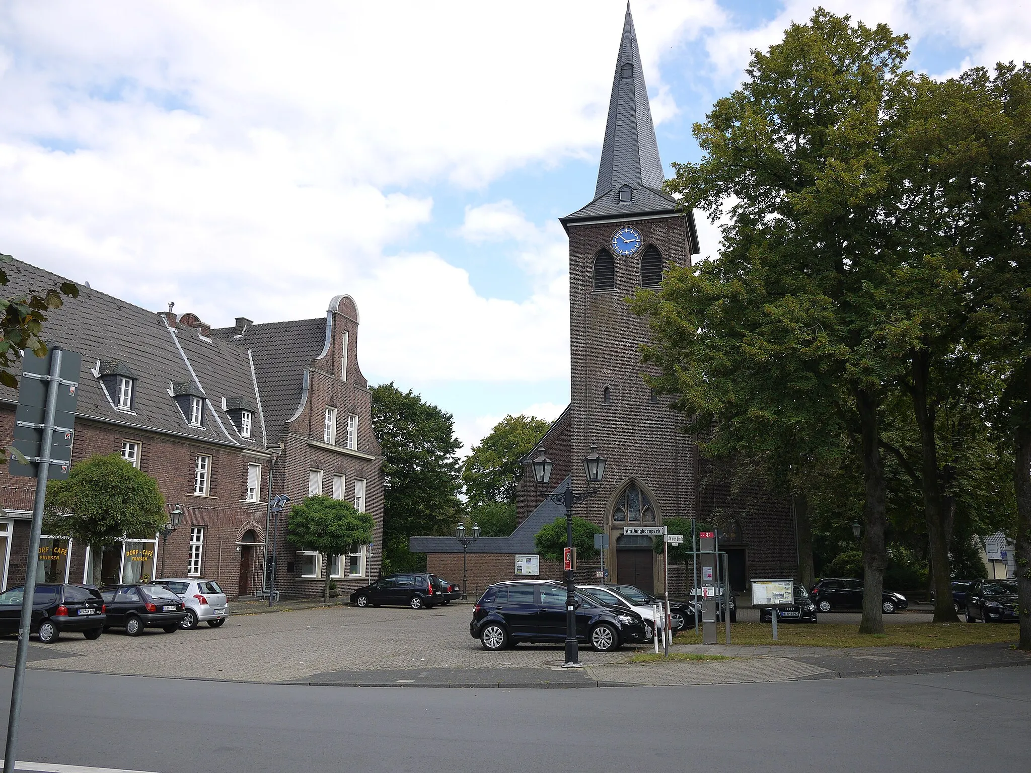 Photo showing: Dorfkirche Repelen in Moers, denkmalgeschützt