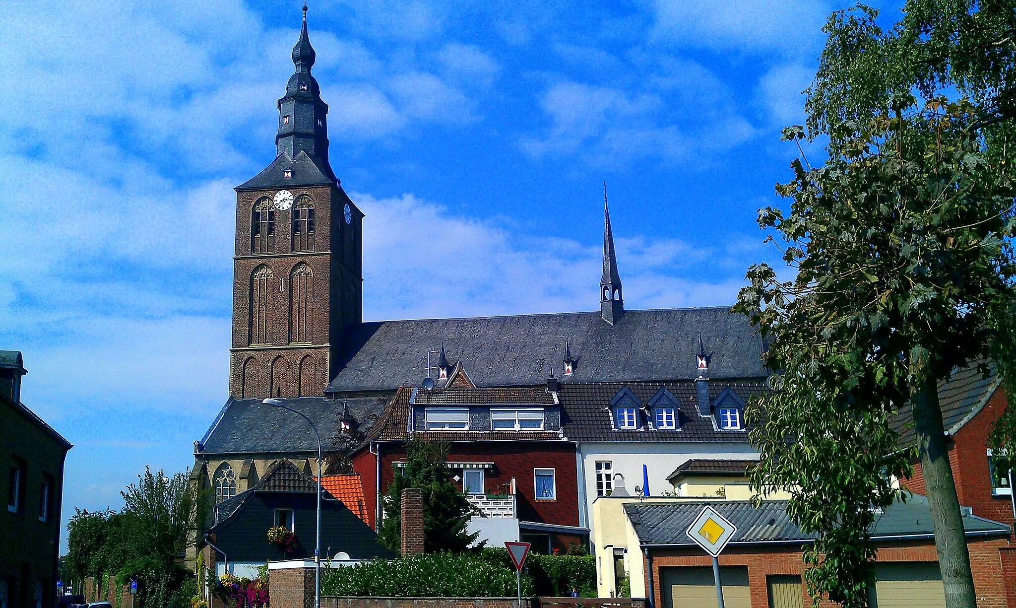 Photo showing: Die kath. Kirche St. Dionysius in Nieukerk