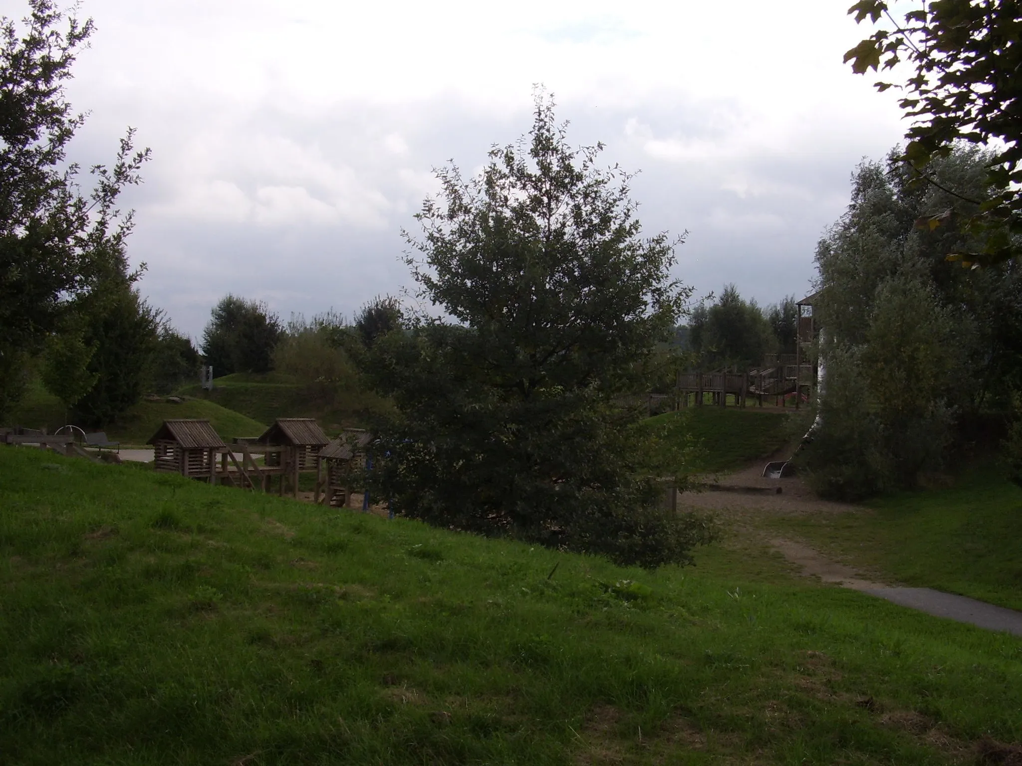 Photo showing: Abenteuerspielplatz im Neubaugebiet A (Allerheiligen)