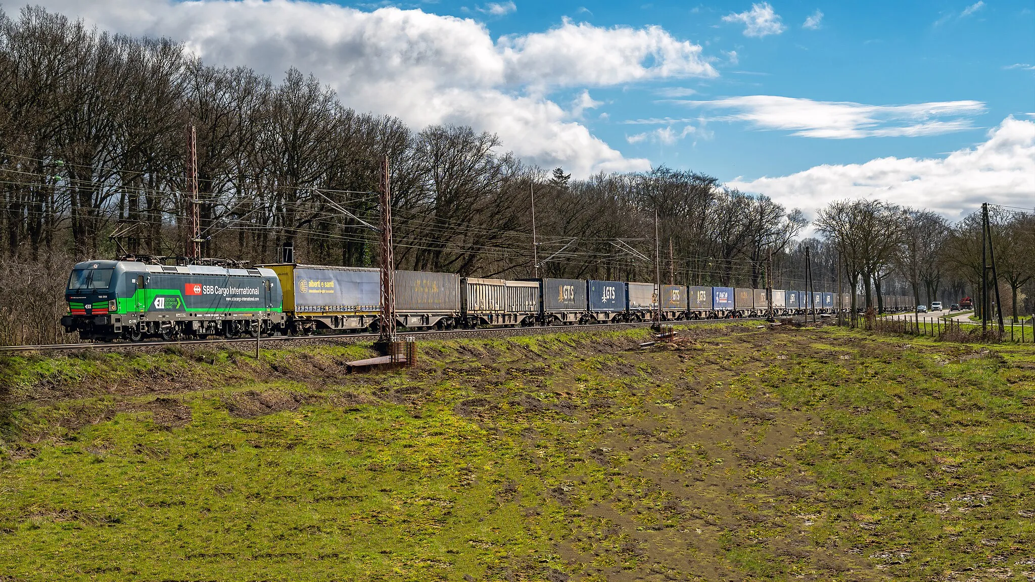 Photo showing: SBB Cargo 193 259 is bij het Duitse Haldern met de Melzo Shuttle onderweg naar de Rotterdamse haven