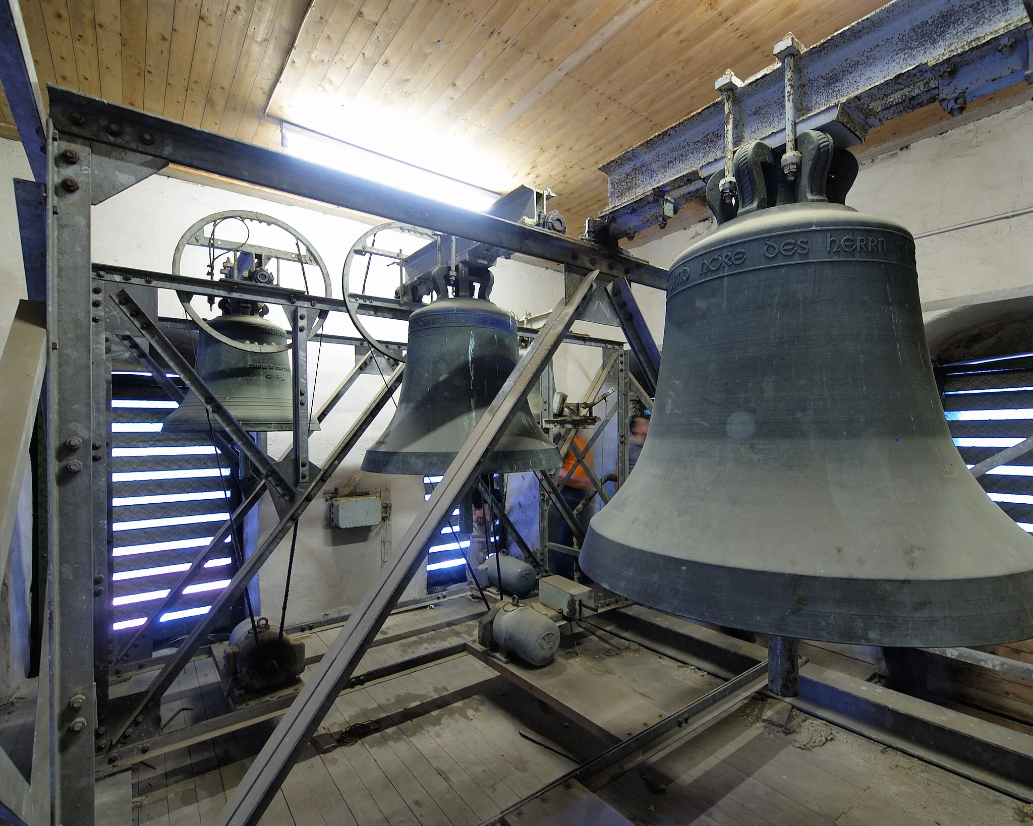 Photo showing: Glocken im Turm der Pauluskirche in Hückeswagen