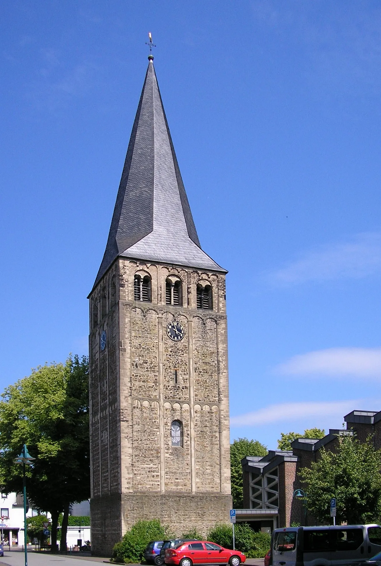 Photo showing: St. Martinus zu Langenfeld-Richrath