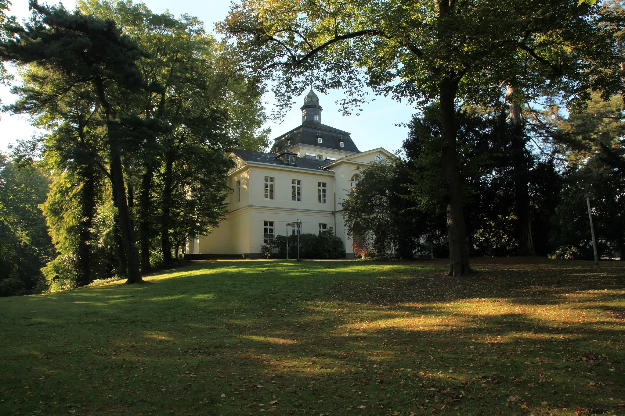 Photo showing: Schloss Eller, Heidelberger Straße in Düsseldorf