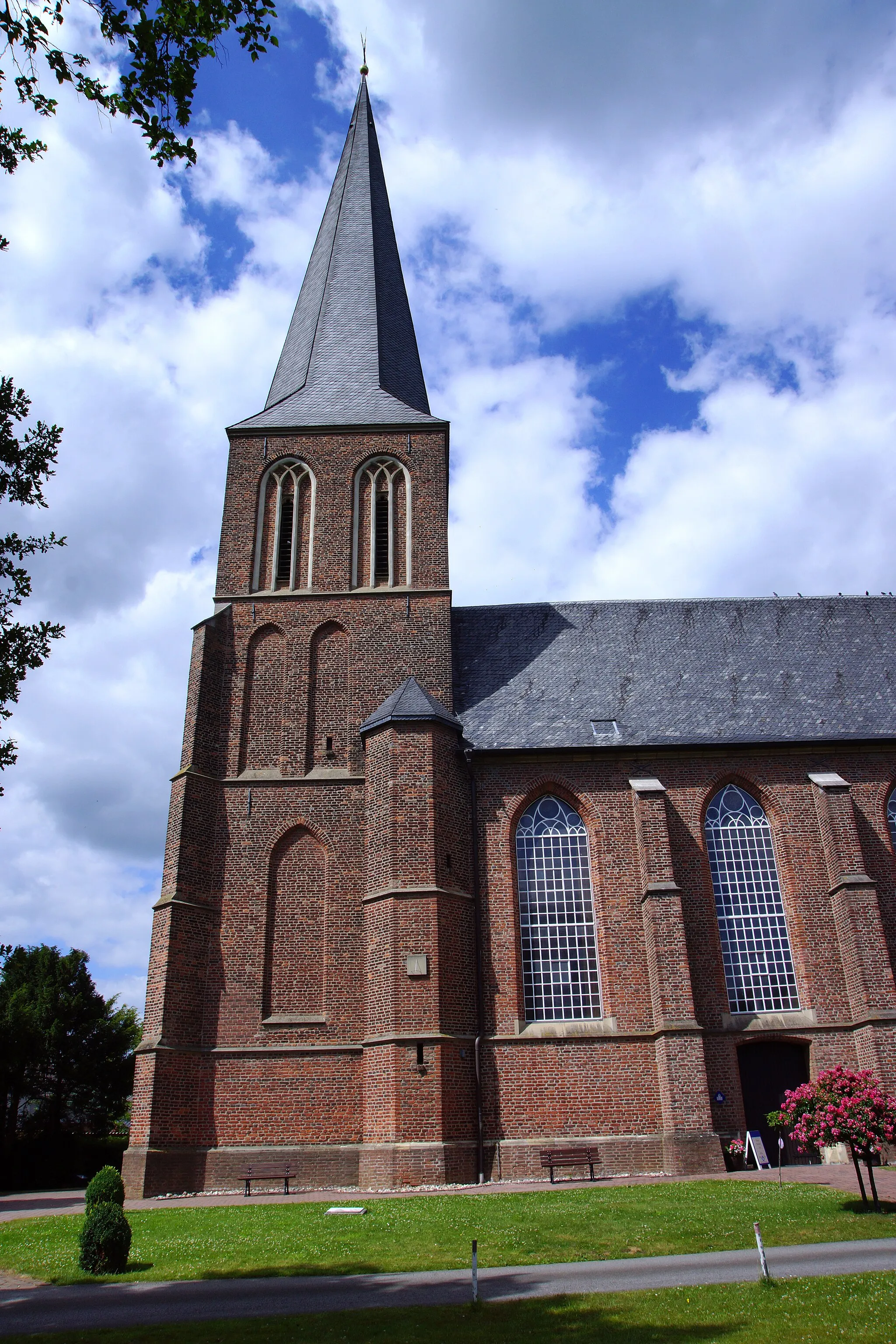 Photo showing: A part of Wertherbruch, Hamminkeln - Evangelical Church