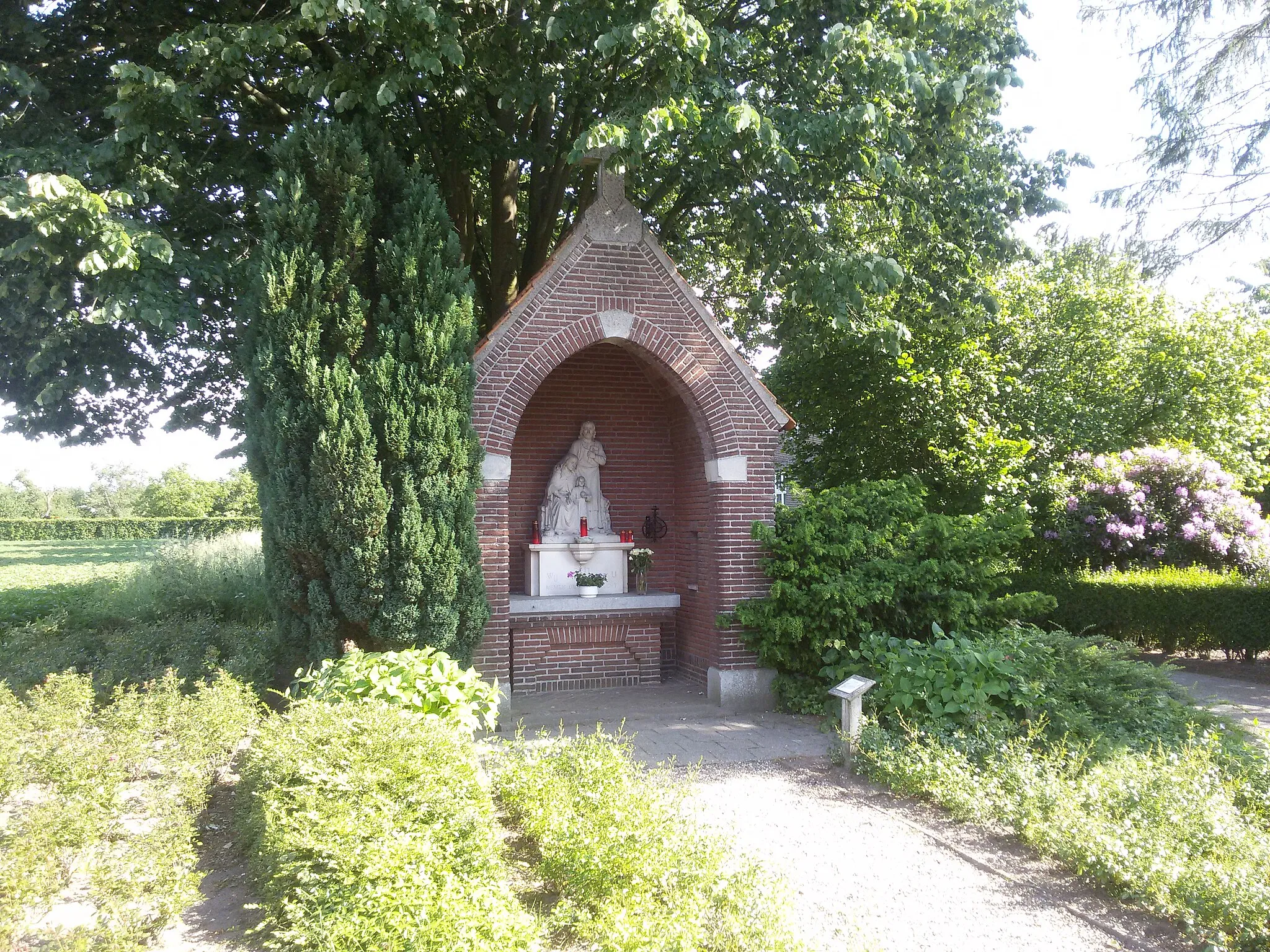 Photo showing: Heilige Familiekapel aan de Simonsstraat in Kronenberg