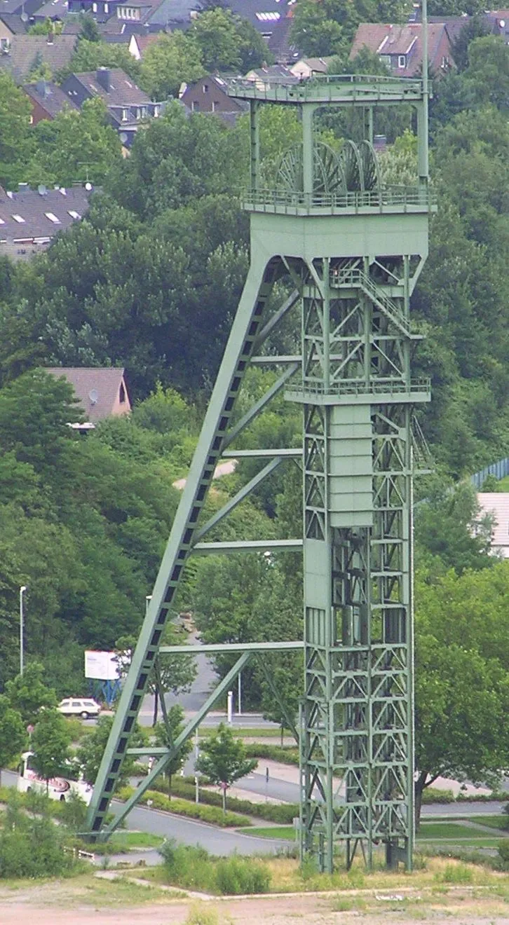 Photo showing: pit "Paul-Reusch-Schacht" of the closed coal mine "Osterfeld", Oberhausen