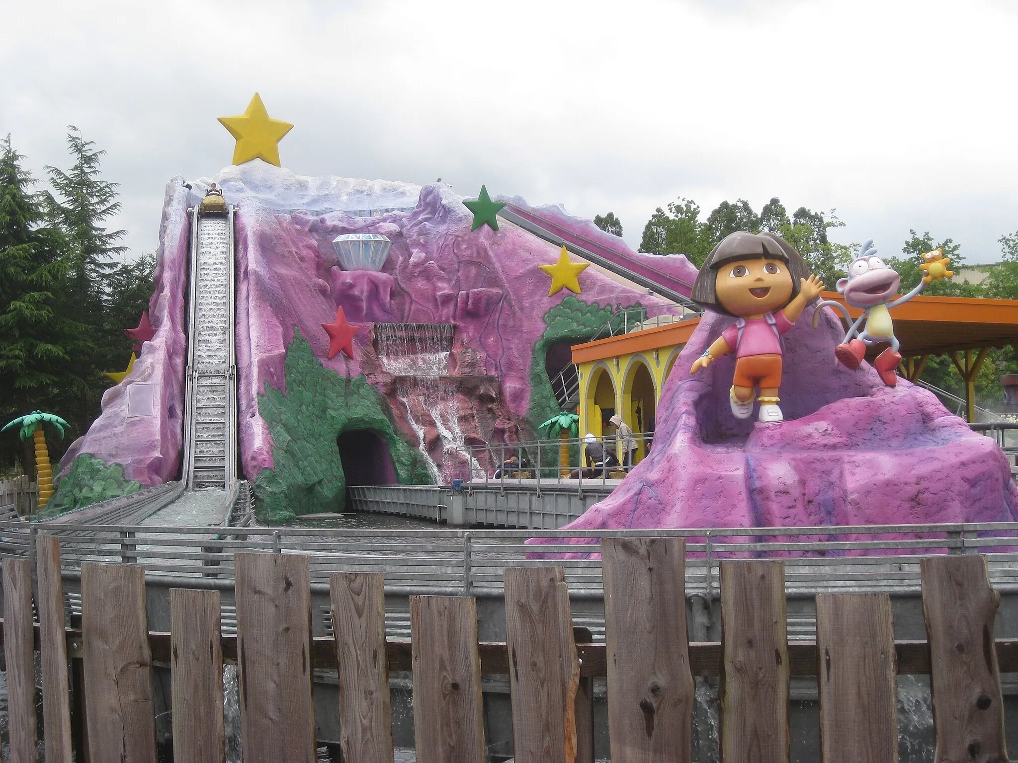 Photo showing: Dora's Big River Adventure à Movie Park Germany