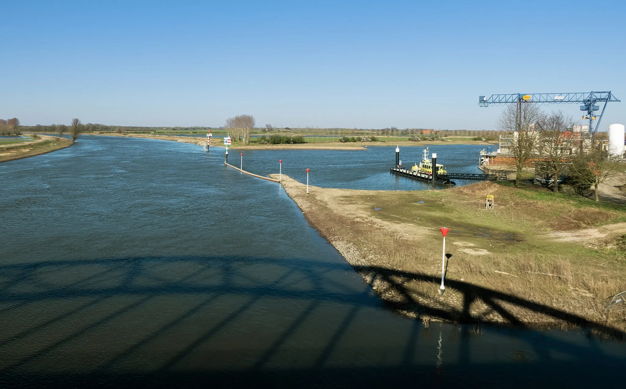Photo showing: Doesburg, the IJssel from the bridge