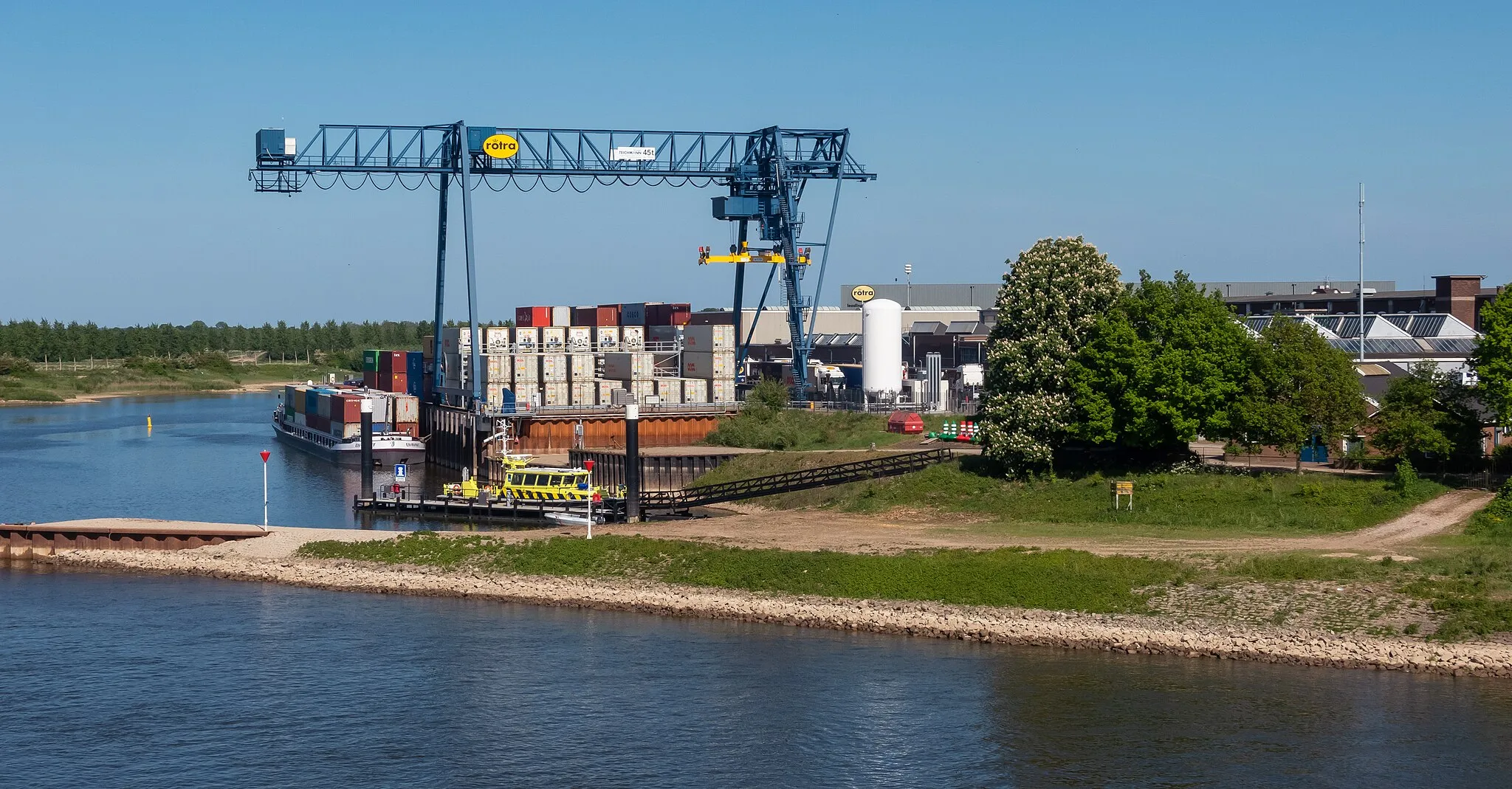 Photo showing: Doesburg, industrial area: Rotra Forwarding