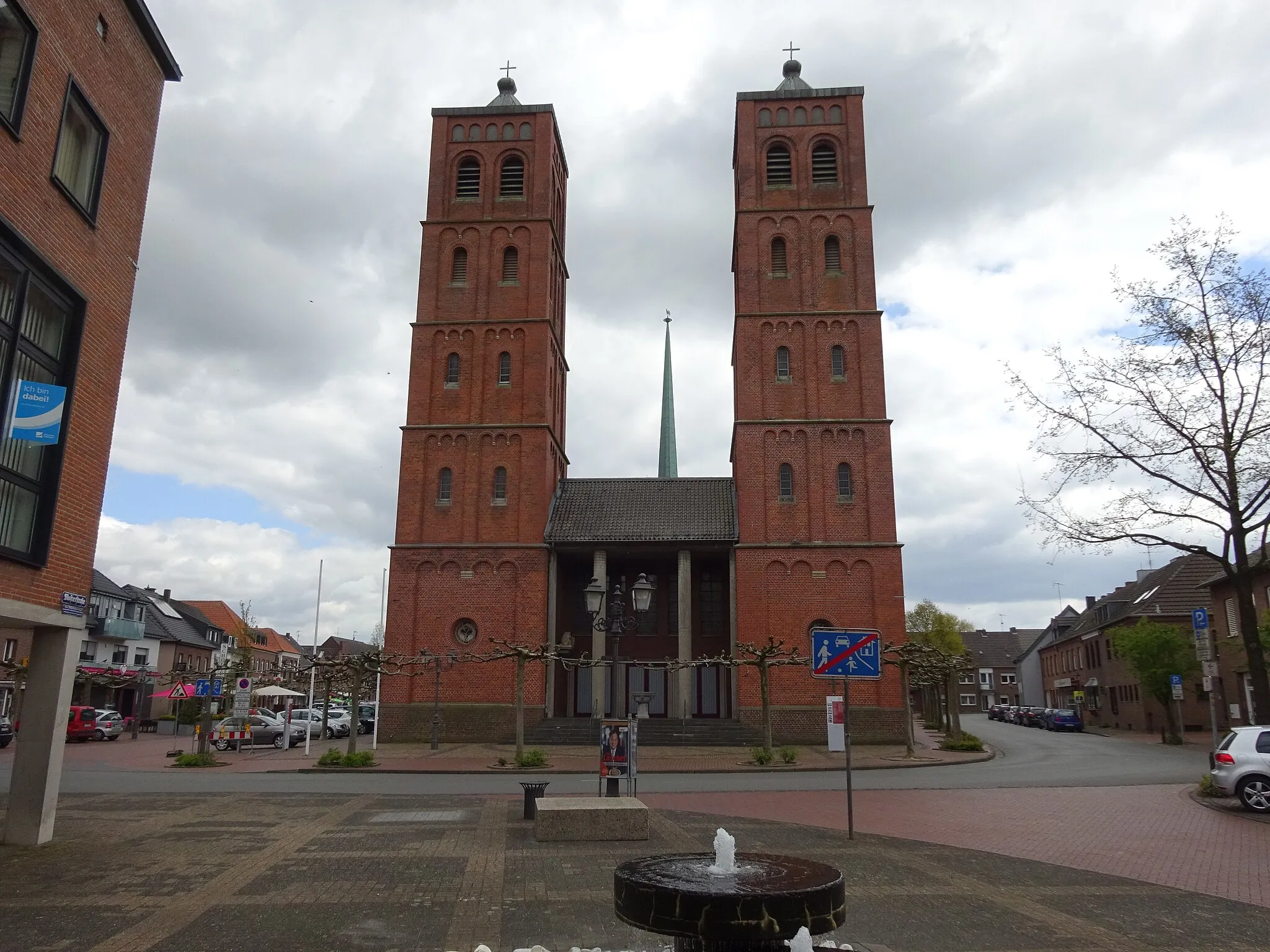 Photo showing: St. Laurentiuskirche, Uedem
