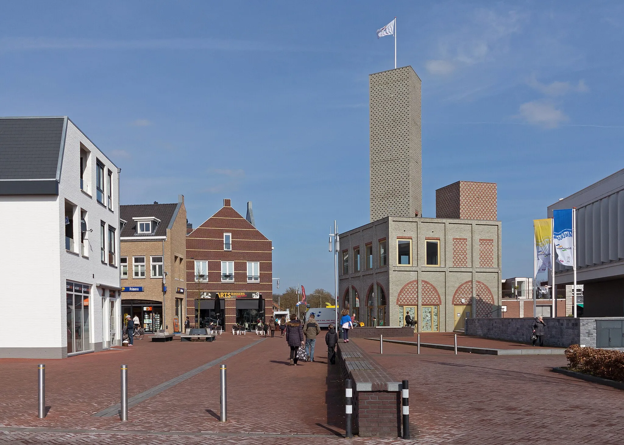 Photo showing: Nieuw Bergen, artificial building at het Raadhuisplein