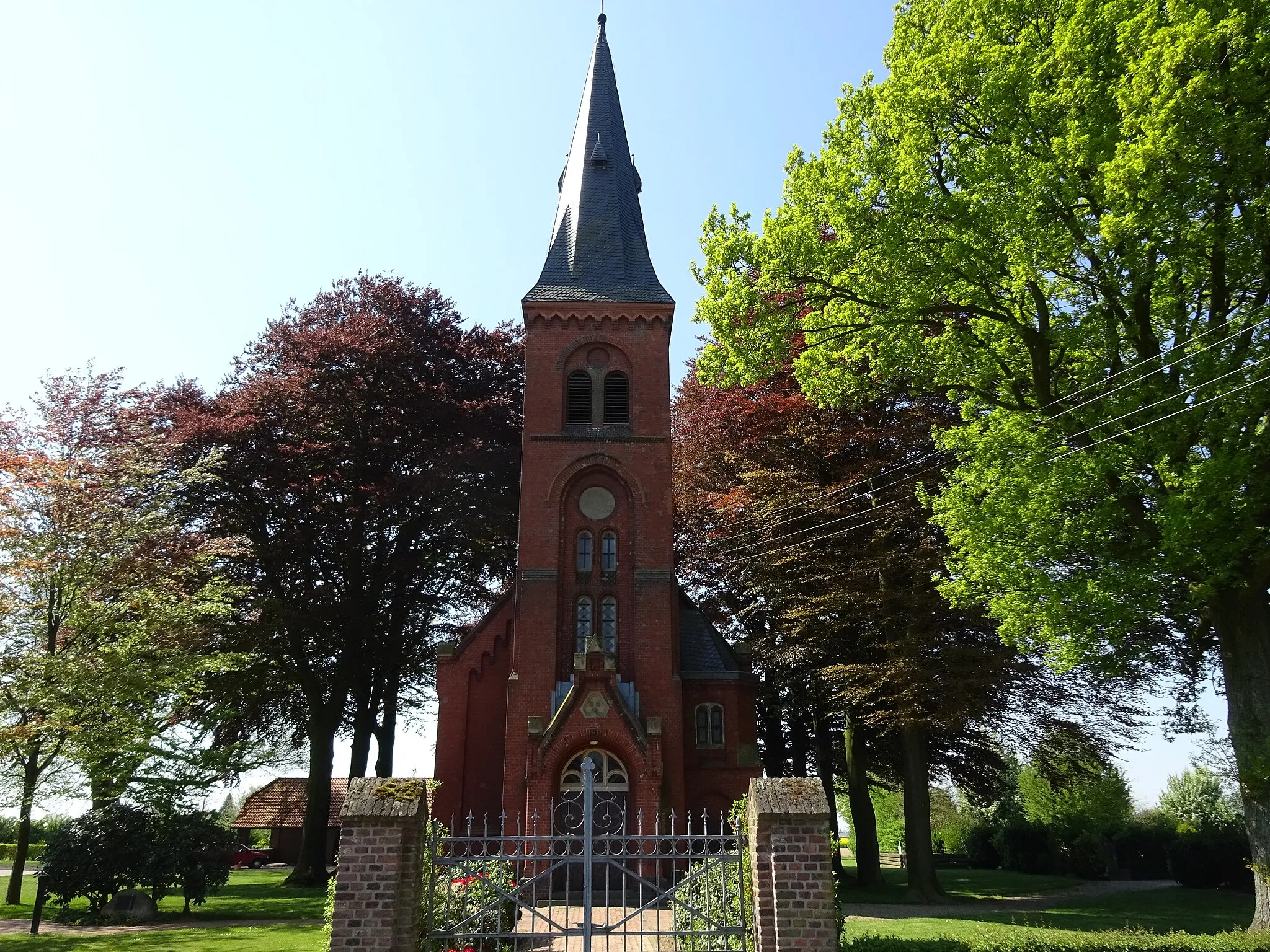 Photo showing: Protestant Church at Kalkar-Neulouisendorf, Germany; built after a design by architect Julis Otter, finished in 1898