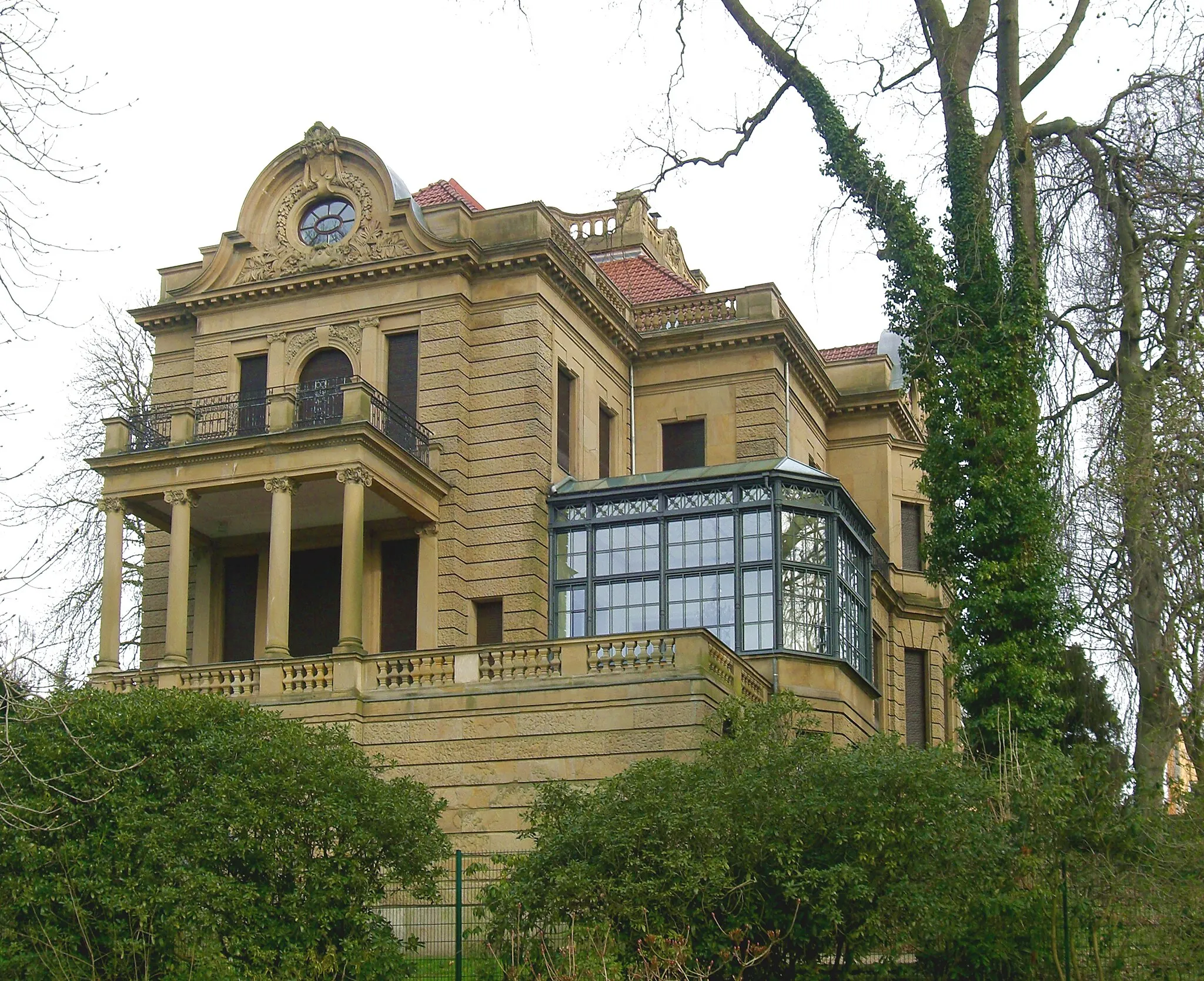 Photo showing: Villa Josef Thyssen This is a photograph of an architectural monument. It is on the list of cultural monuments of Mülheim an der Ruhr, no. 57.