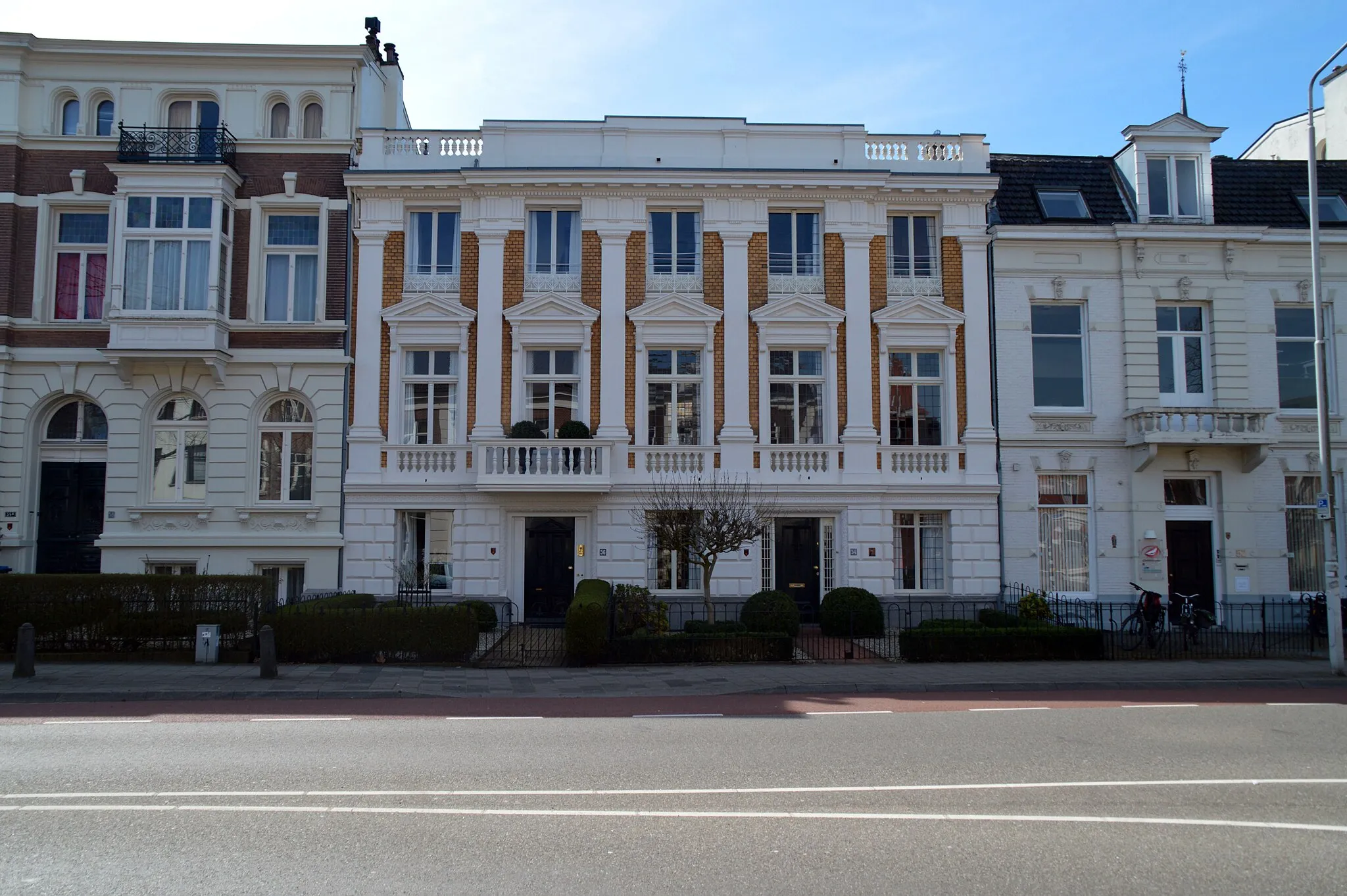 Photo showing: Berg en Dalseweg 54-56 Nijmegen architect master-carpenter L.H. Verbrugge Year of construction 1890
