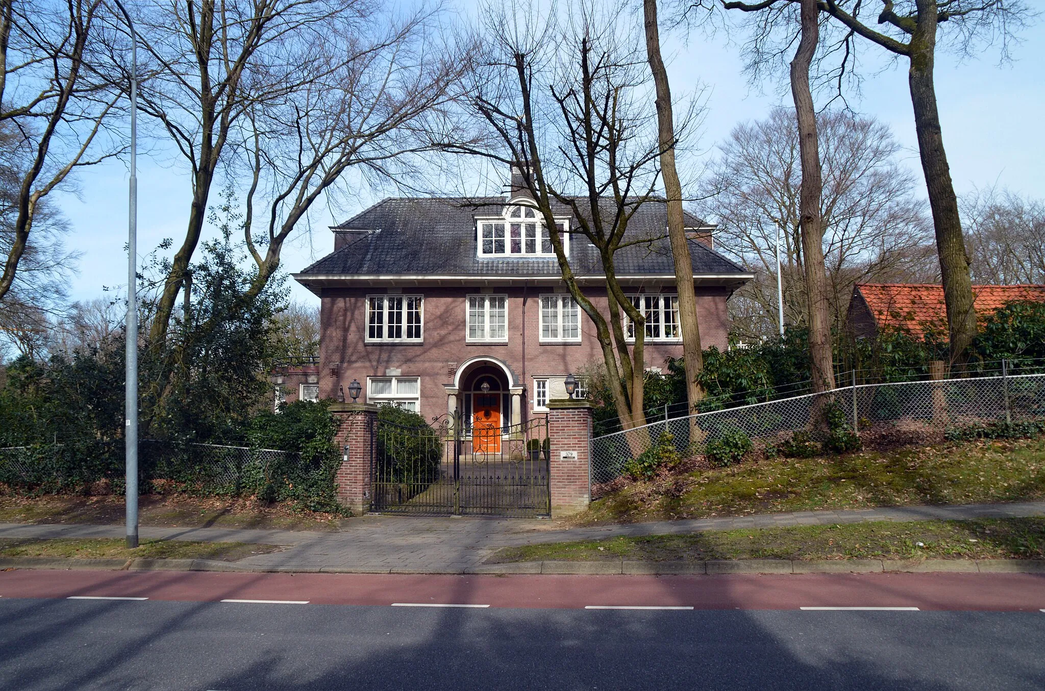 Photo showing: Villa De Zandkuil, Berg en Dalseweg 379 Nijmegen Construction year 1915 Architect Oscar Leeuw