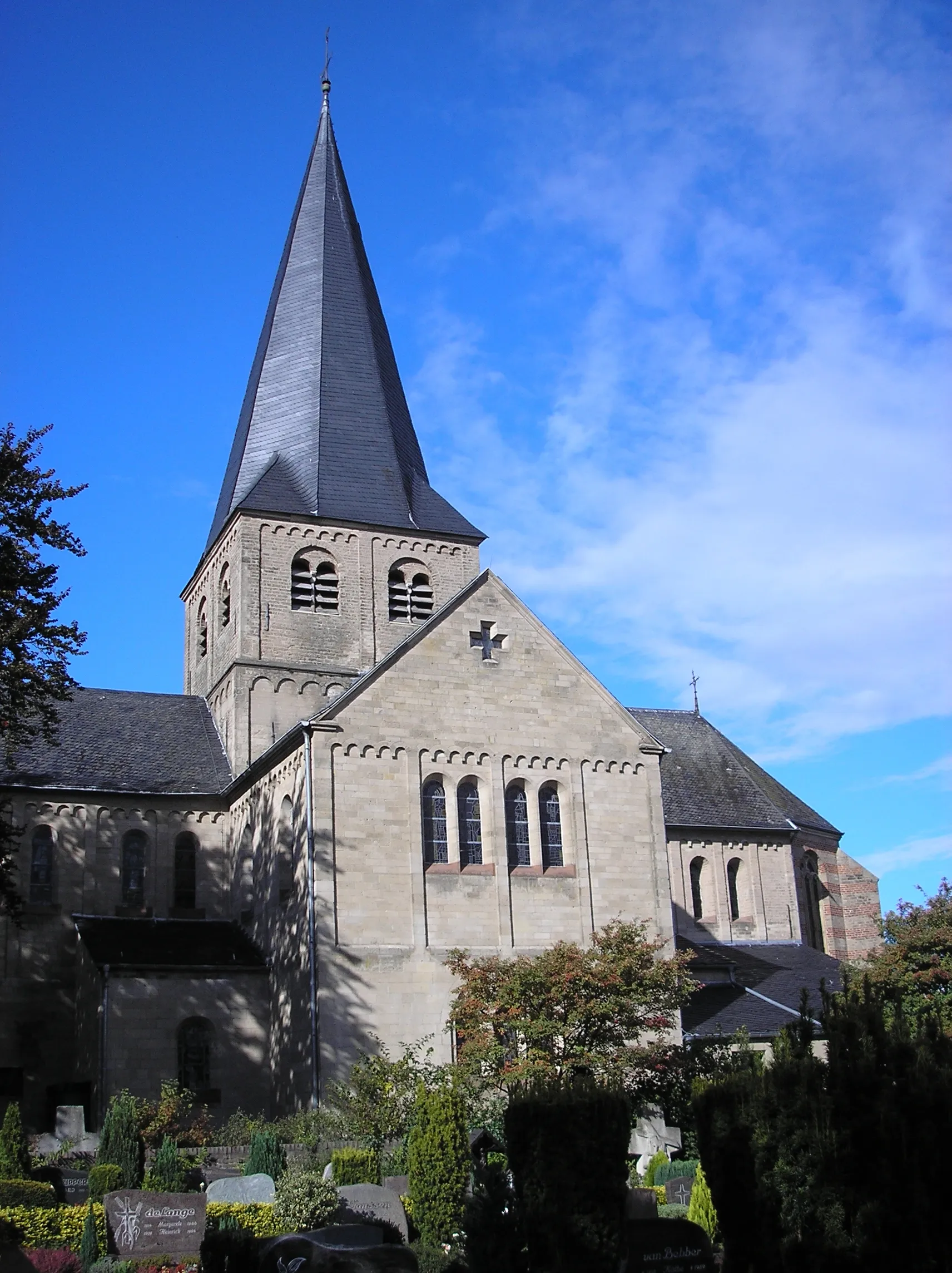 Photo showing: Die Pfarrkirche St. Markus in Schneppenbaum, Gemeinde Bedburg-Hau