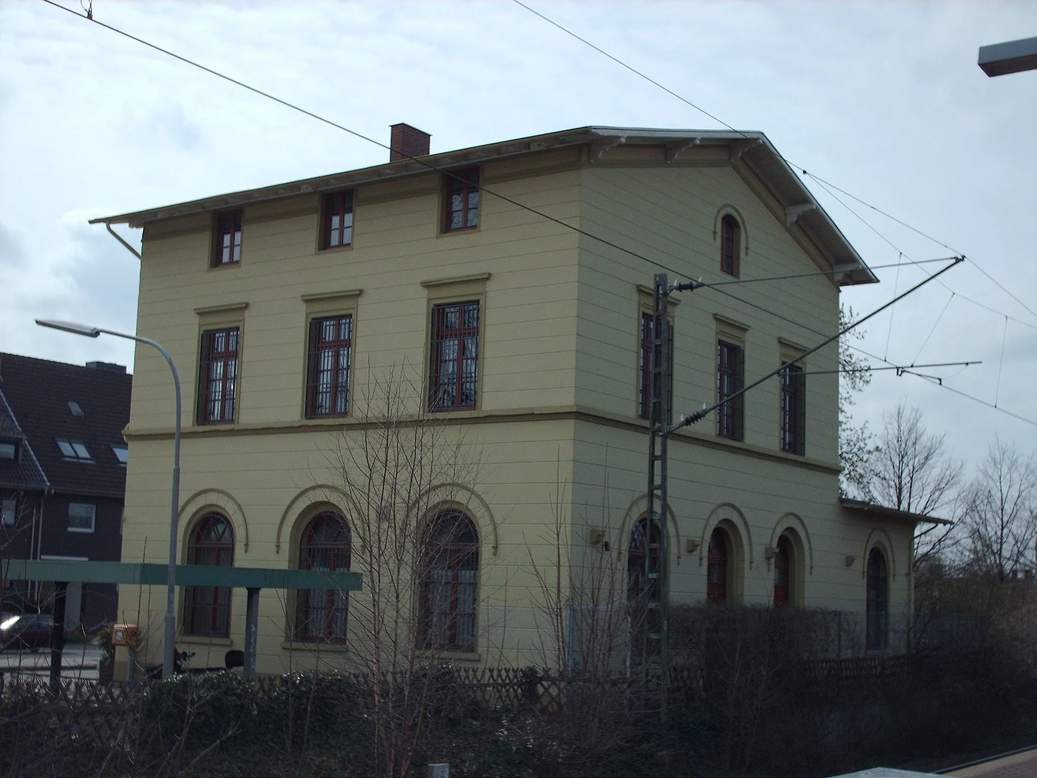 Photo showing: Kleinenbroich station, Korschenbroich, Germany