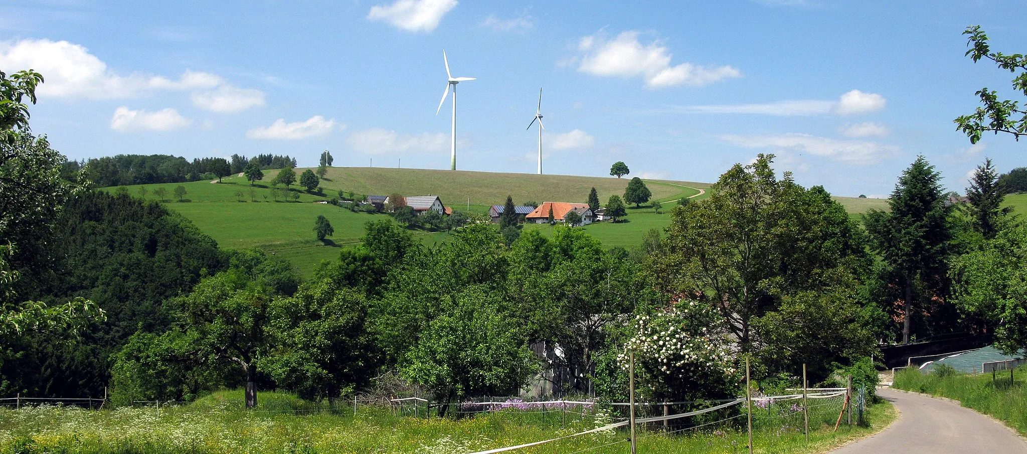 Photo showing: Freiamt, Blick zum Schillinger Berg mit Windrädern