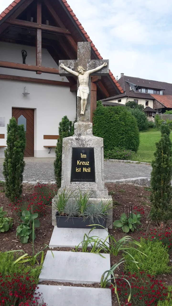 Photo showing: Inschrift: Im Kreuz ist Heil