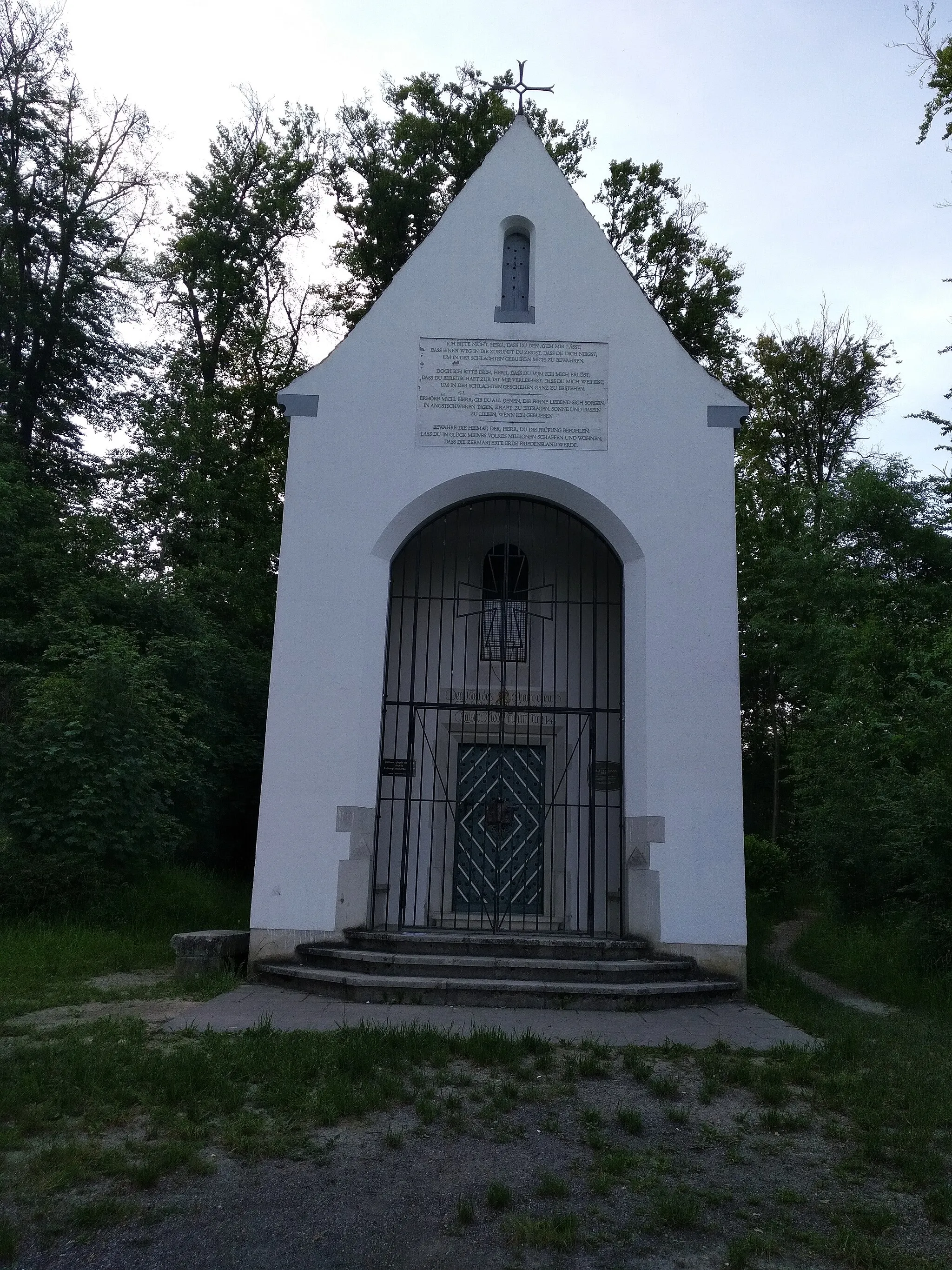 Photo showing: Frontansicht der Kapelle auf dem Riesenberg in Konstanz