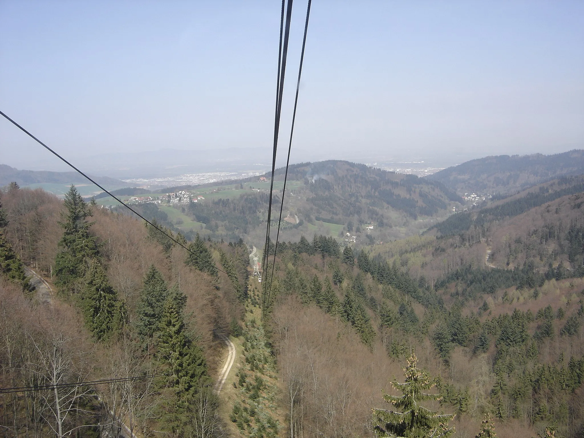 Photo showing: Schauinslandbahn near Freiburg, Germany