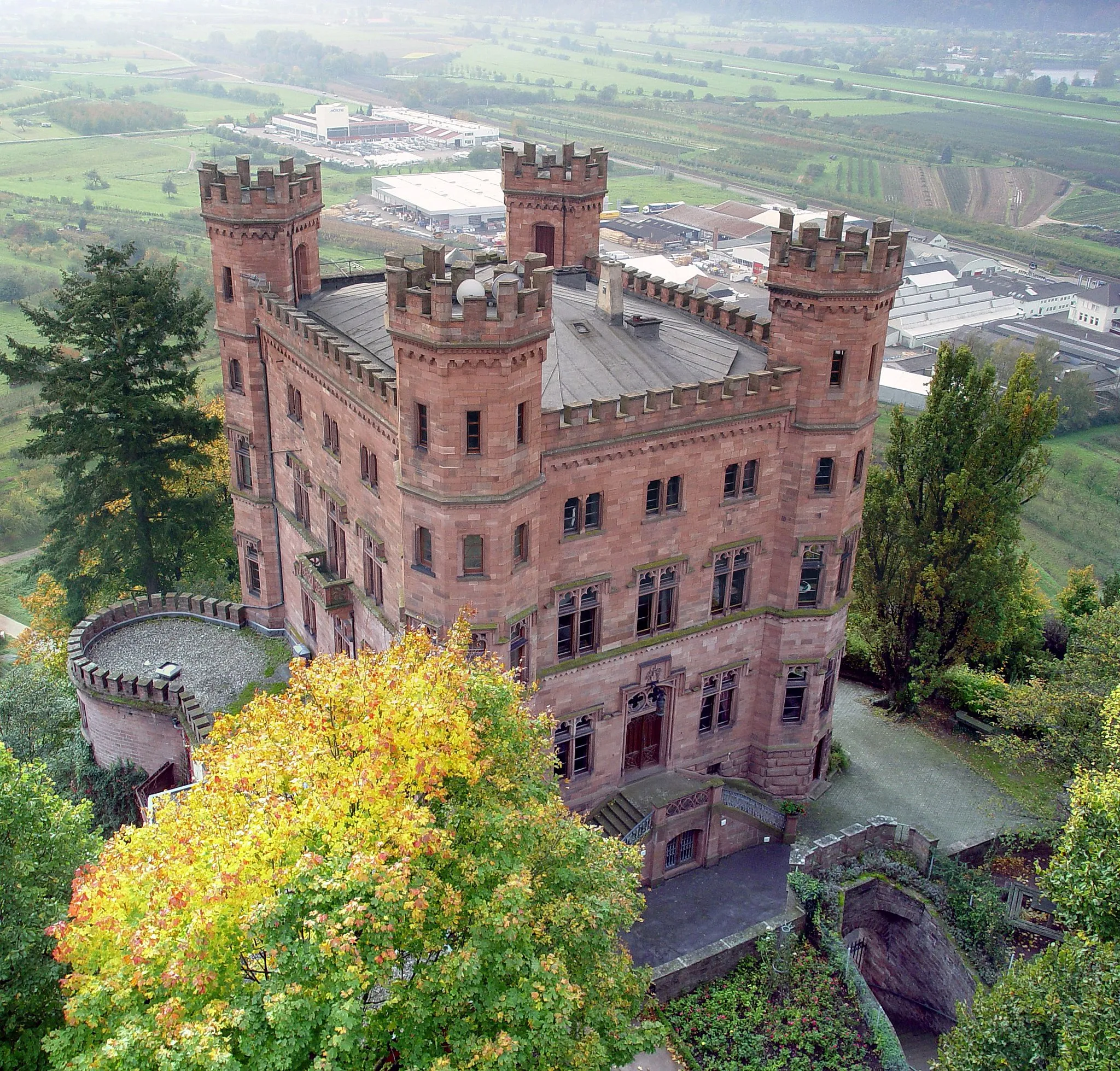 Photo showing: Die Jugendherberge im Schloss Ortenberg