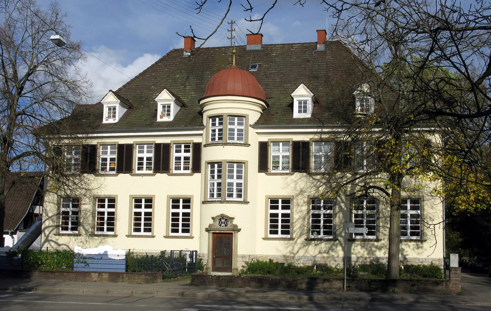 Photo showing: Grundschule in Emmendingen-Wasser