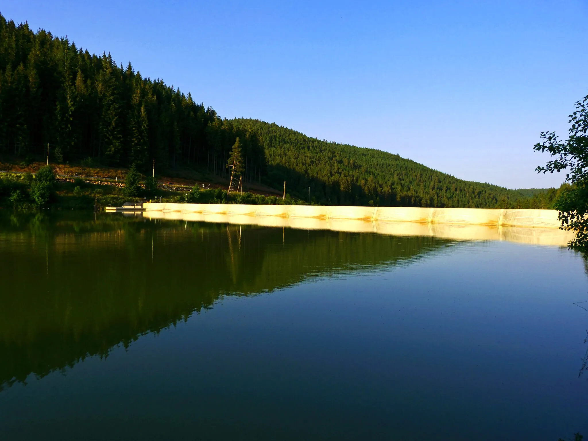 Photo showing: Lake