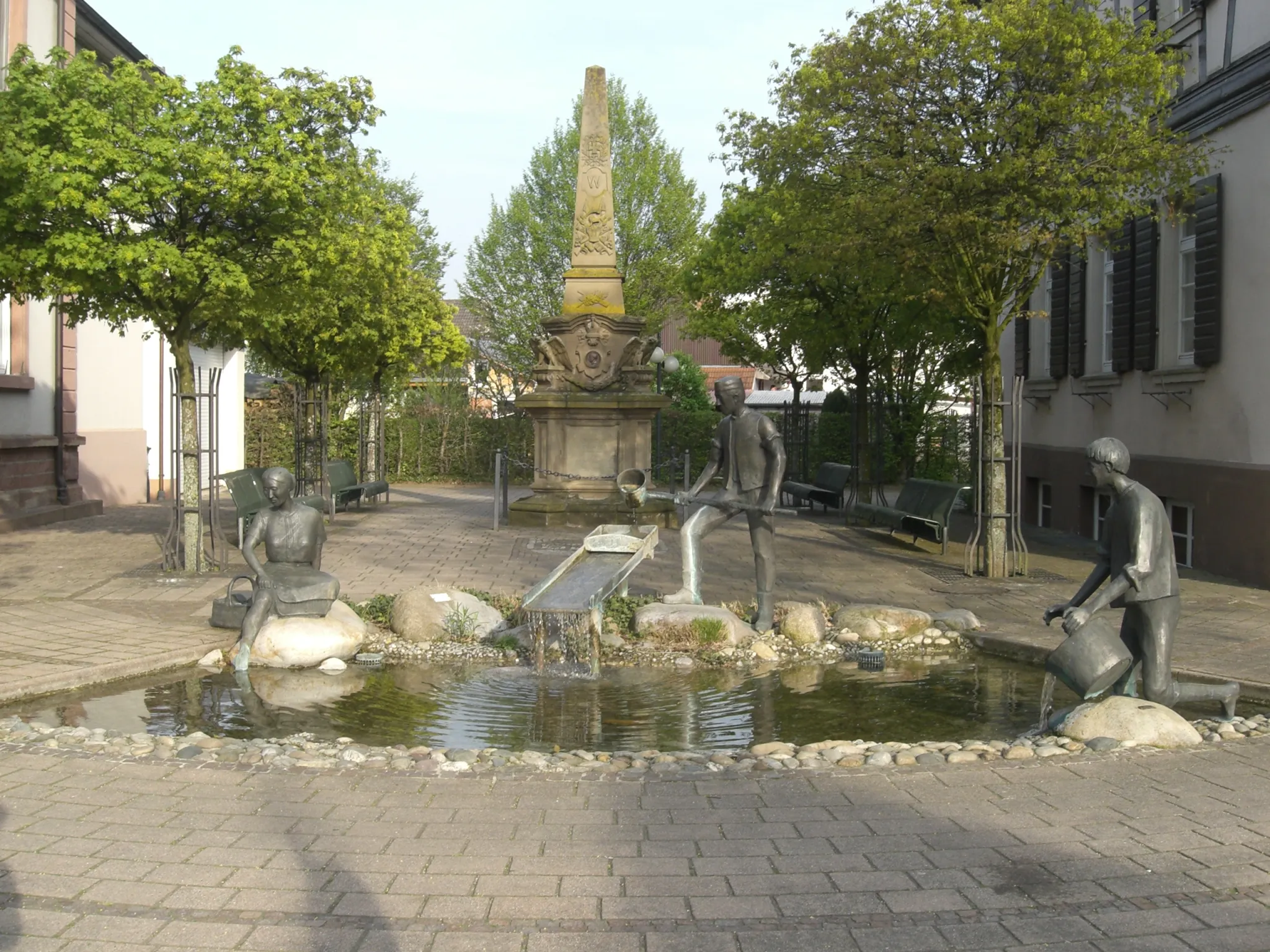 Photo showing: Goldwaschbrunnen in Goldscheuer