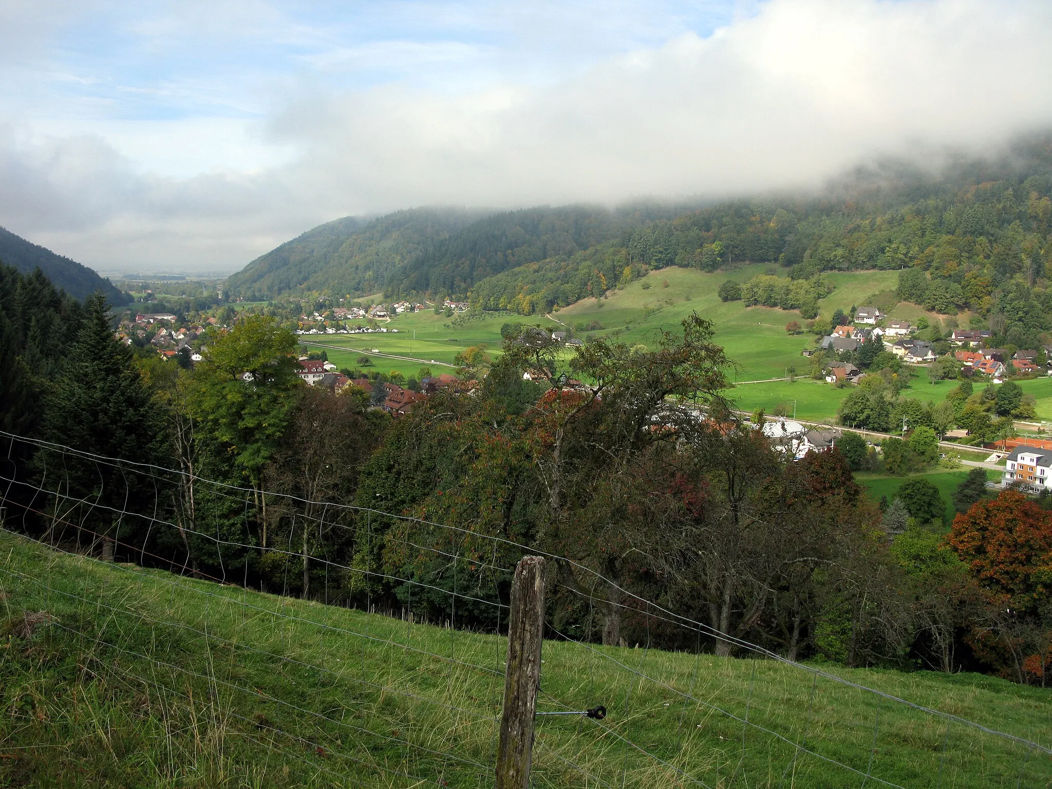 Photo showing: Untermünstertal, Blick Richtung Rheintal