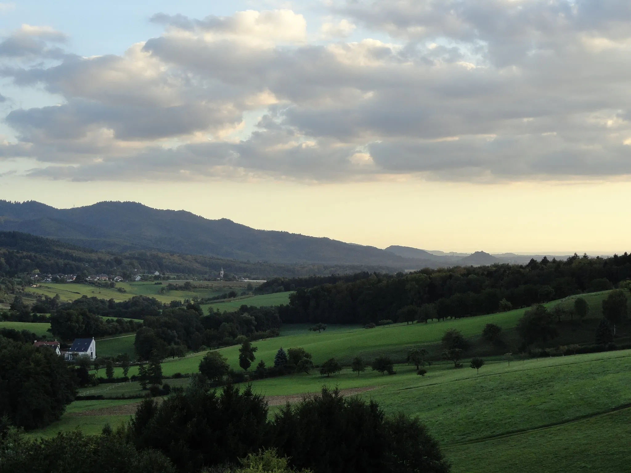 Photo showing: Blick vom Schönberg ins Hexental